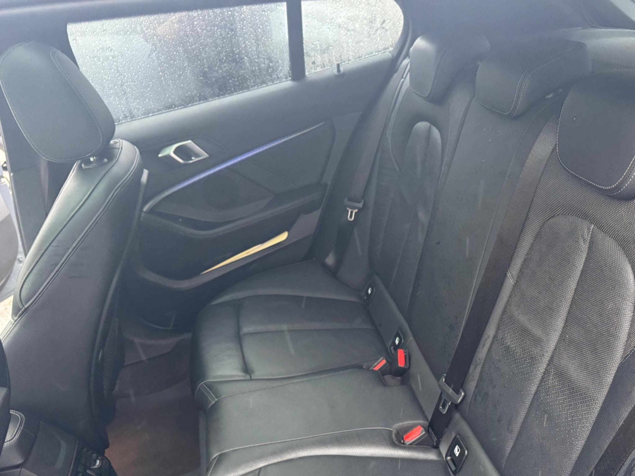 BMW 118 Pack M (2020) - Photo 11