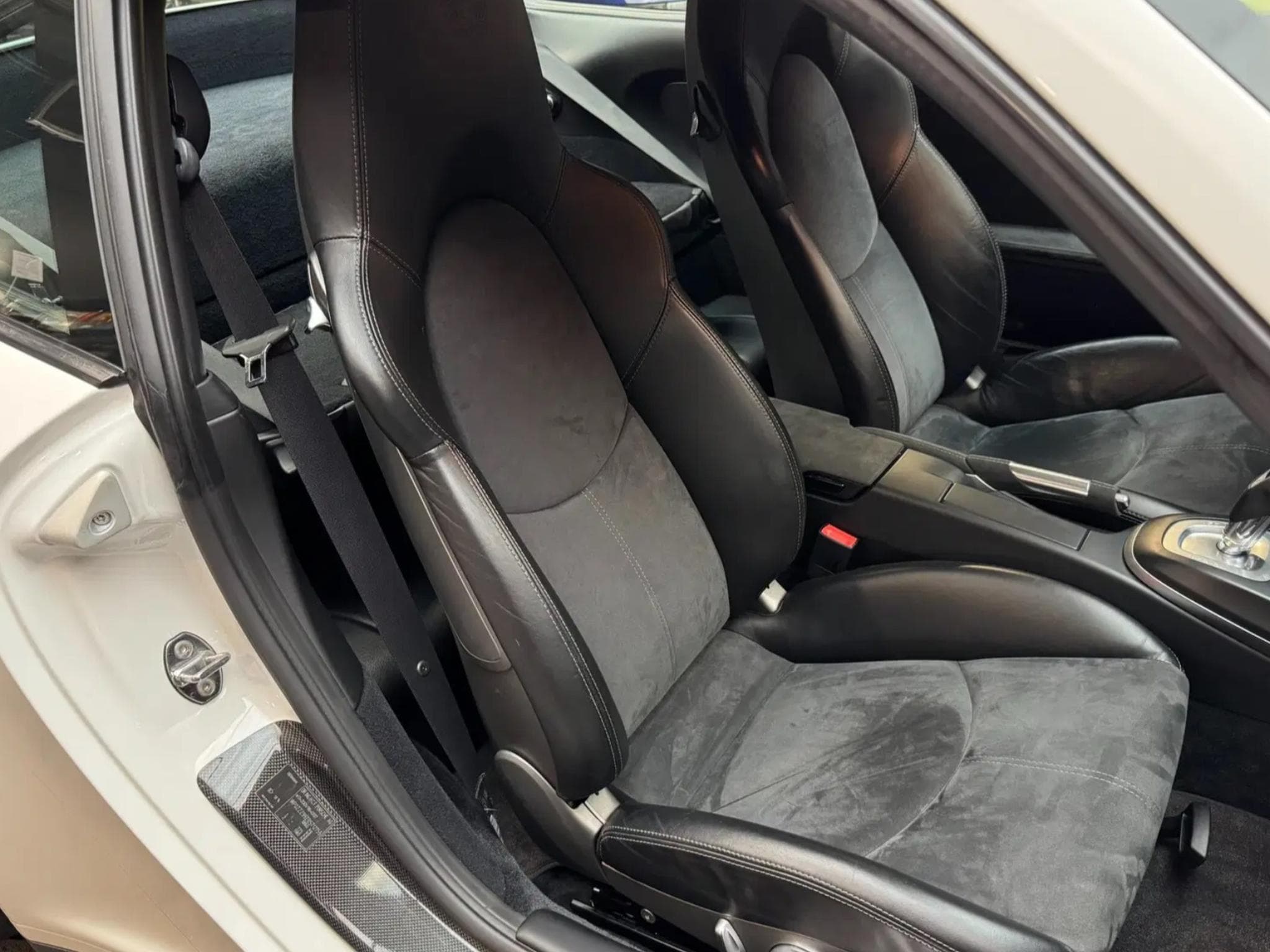 Porsche 911 GTS 997.2 C2 - Top! (2011) - Photo 8