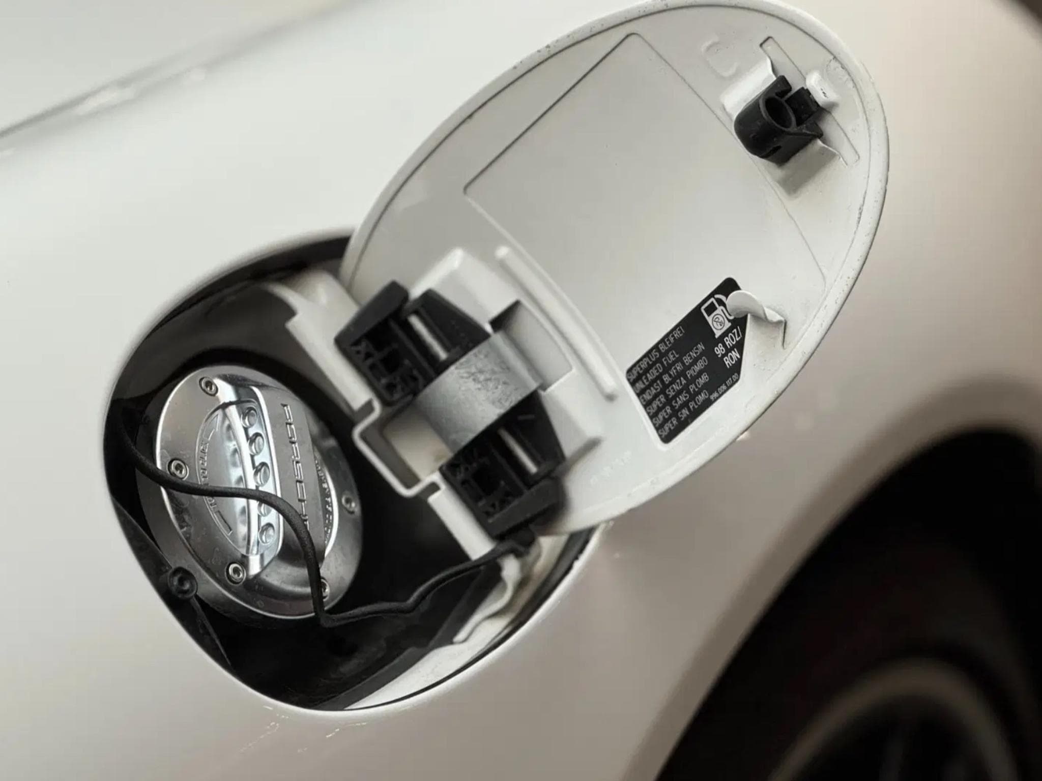 Porsche 911 GTS 997.2 C2 - Top! (2011) - Photo 10