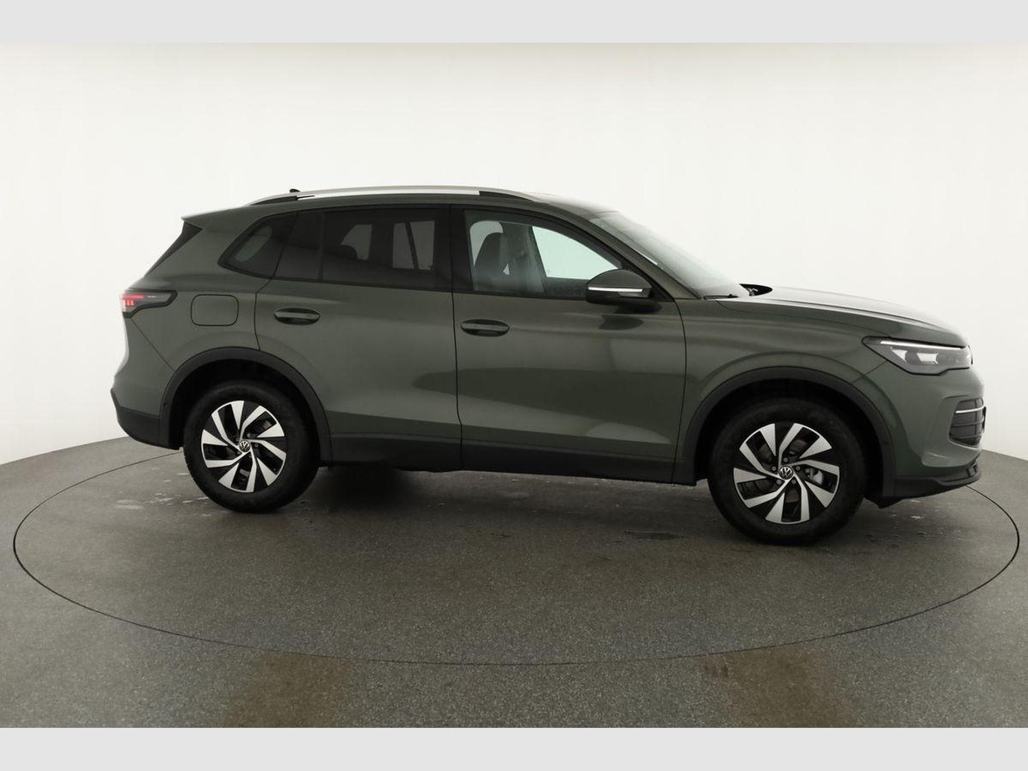 VW Tiguan 1.5 eTSI 110 kW Life (2025) - Foto 23