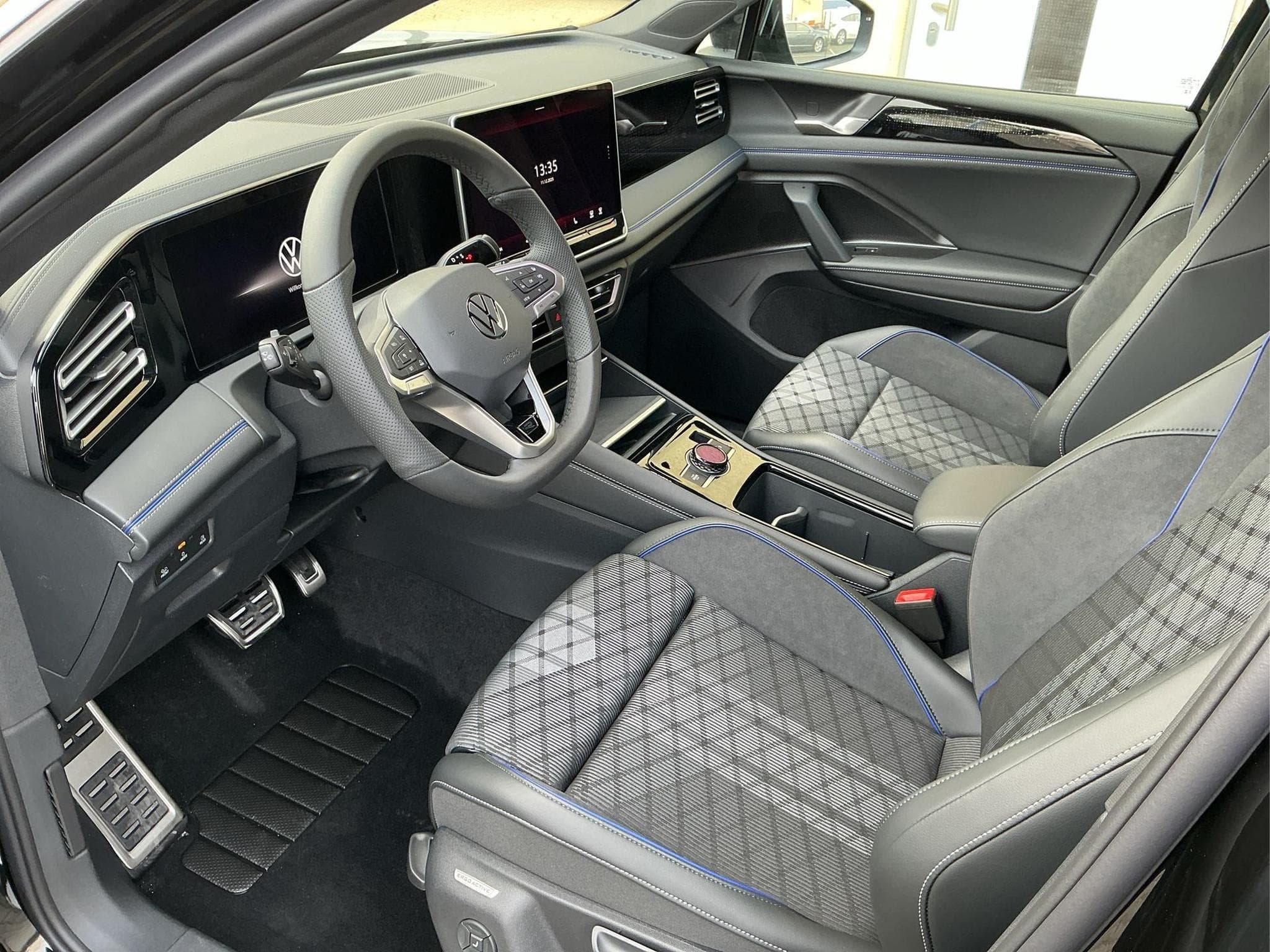 VW Tiguan R-Line Black Style (2026) - Foto 10