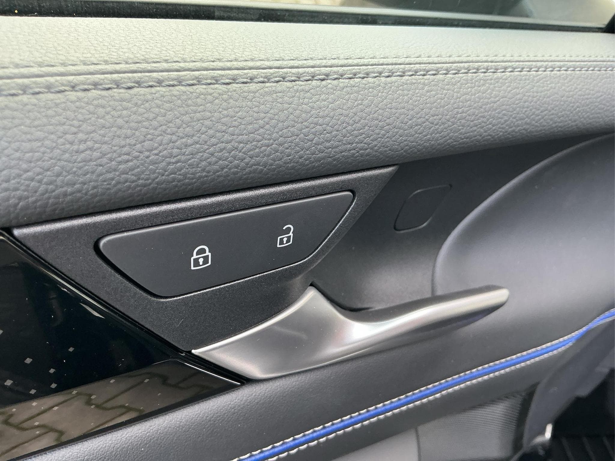 VW Tiguan R-Line Black Style (2026) - Foto 13