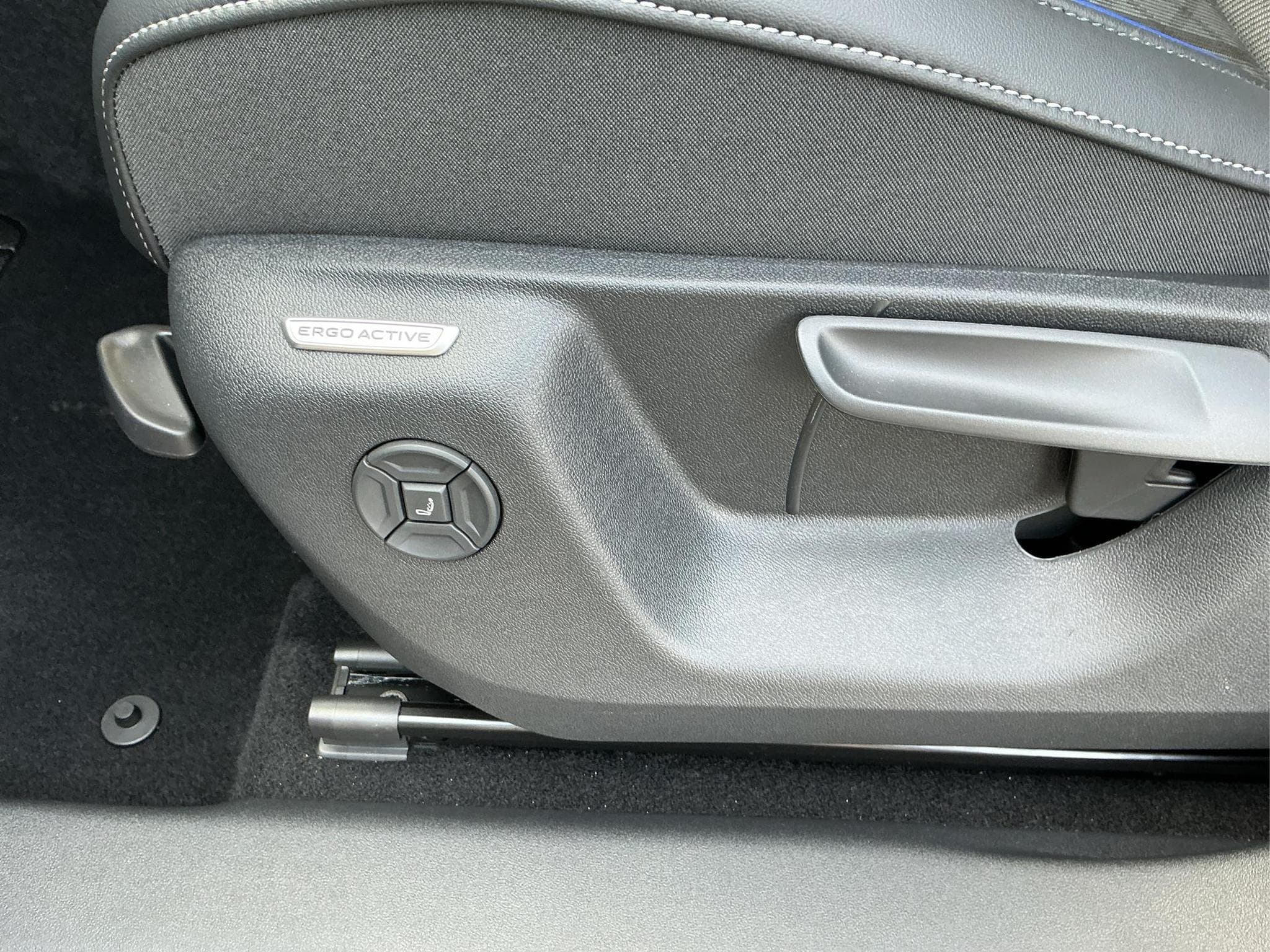 VW Tiguan R-Line Black Style (2026) - Foto 16