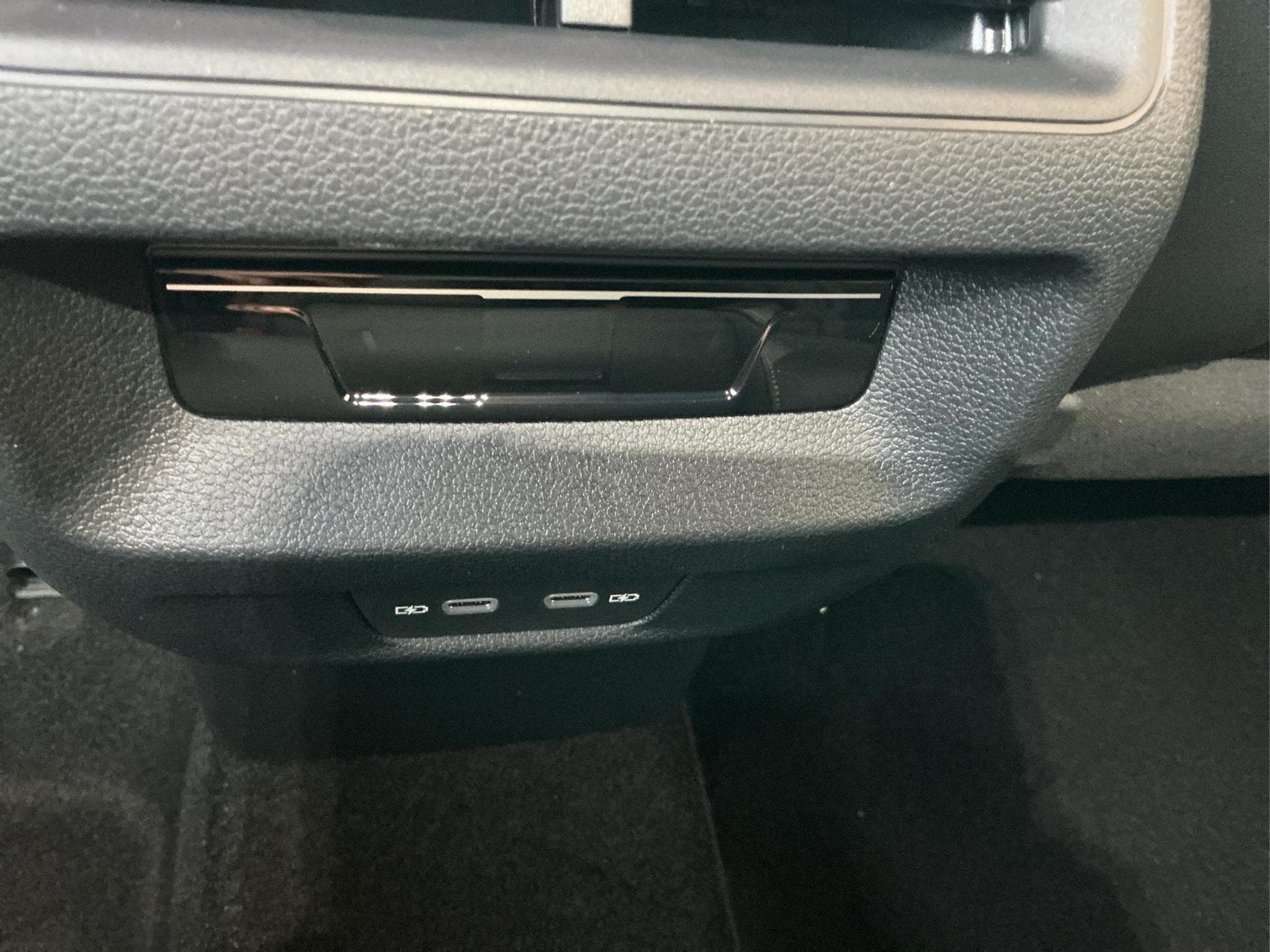 VW Tiguan R-Line Black Style (2026) - Foto 18