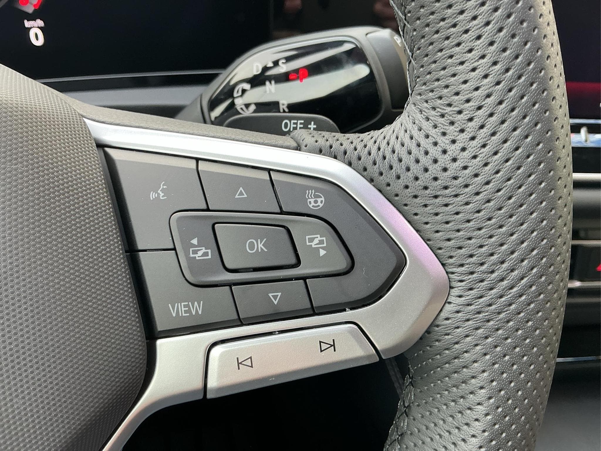 VW Tiguan R-Line Black Style (2026) - Foto 22