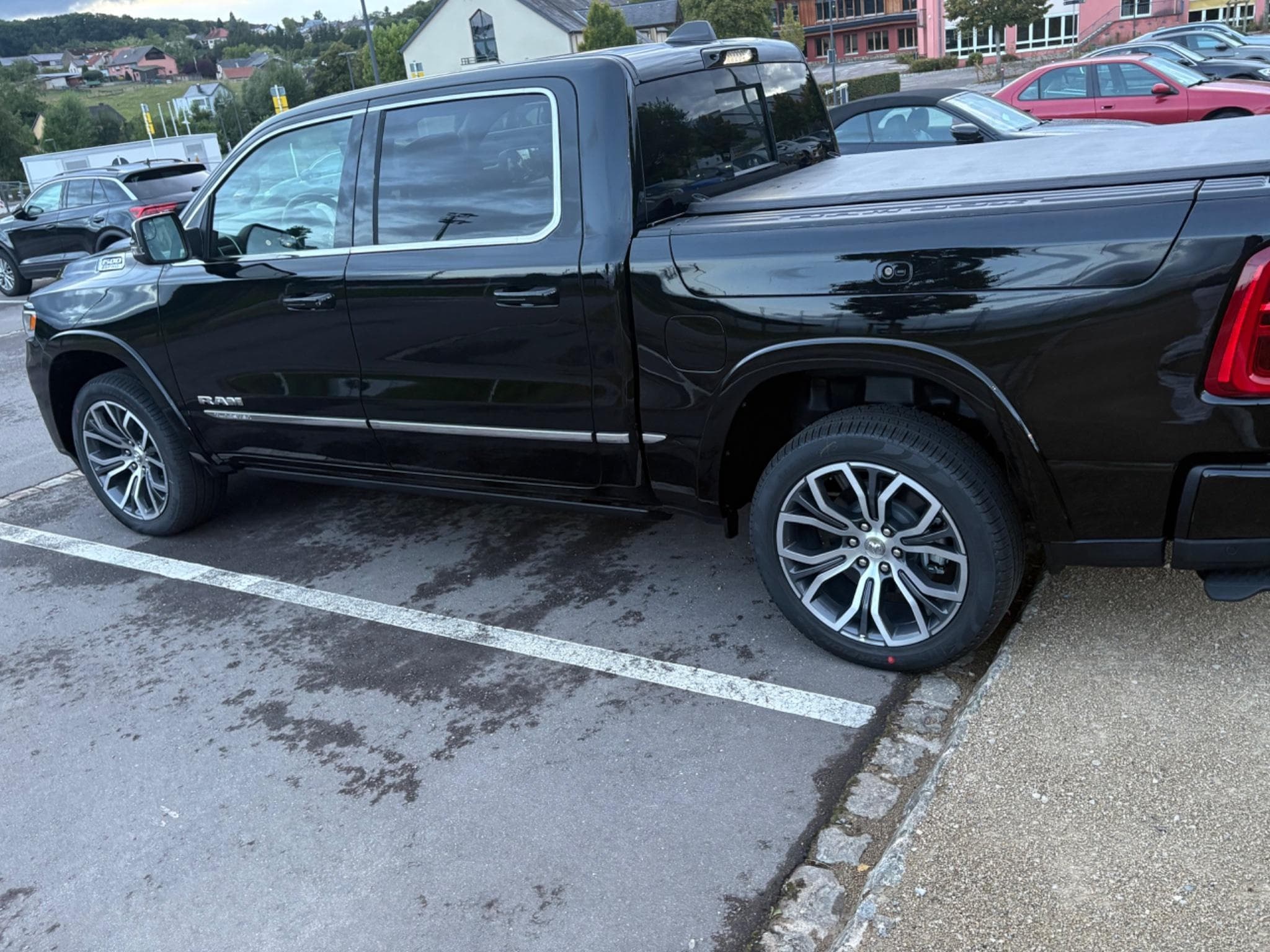 Dodge RAM Tungsten H.O. (2025) - Photo 2