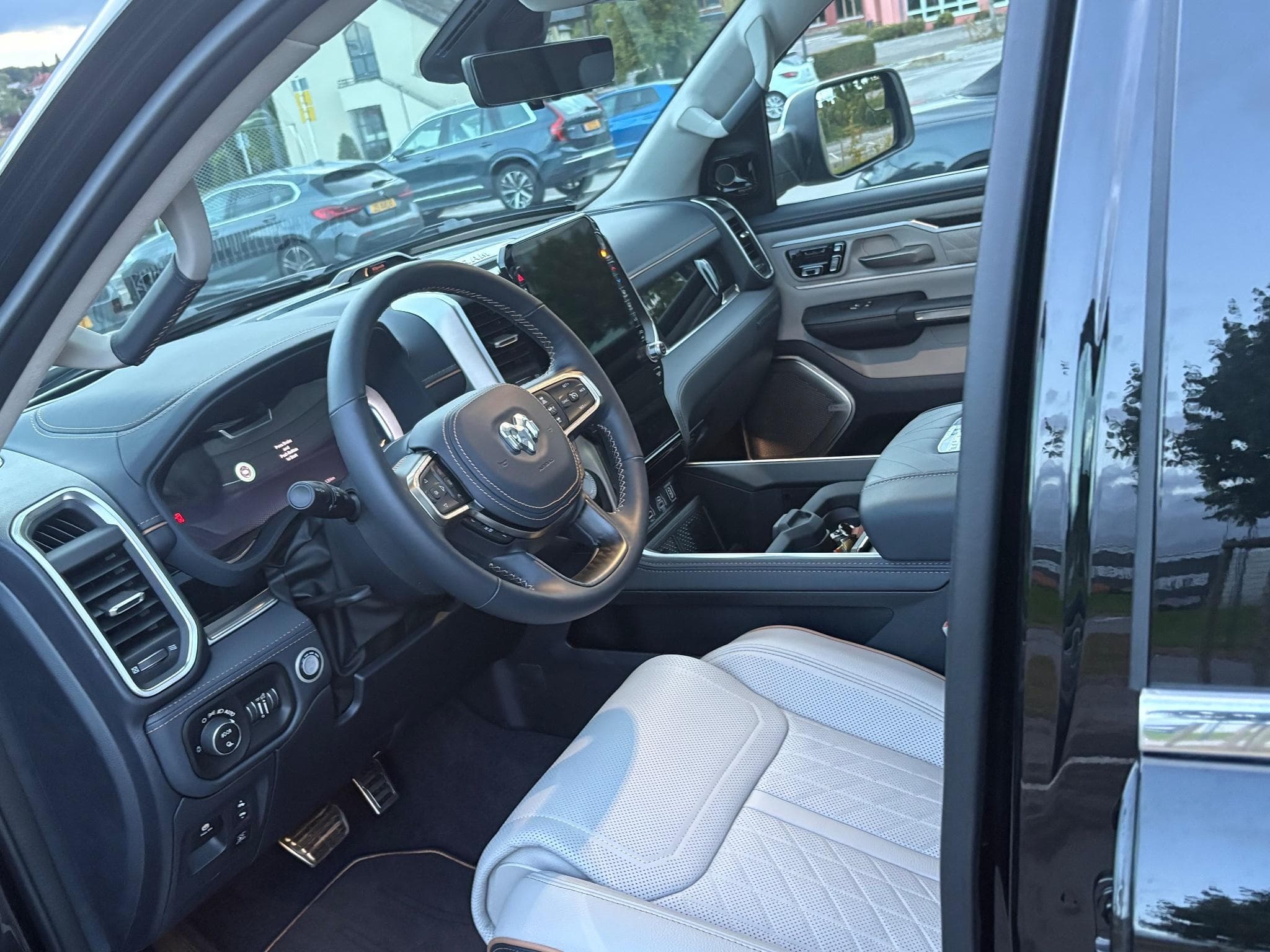 Dodge RAM Tungsten H.O. (2025) - Photo 3