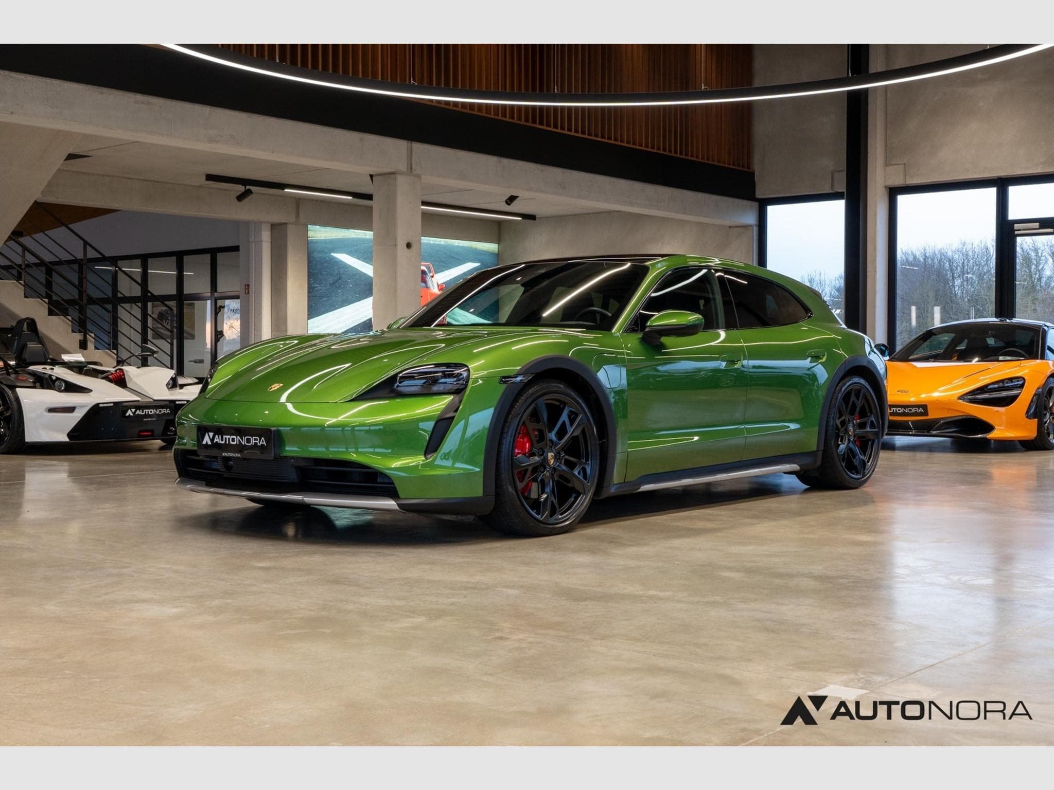 Porsche Taycan 4S Cross Turismo (2021) - Photo 6