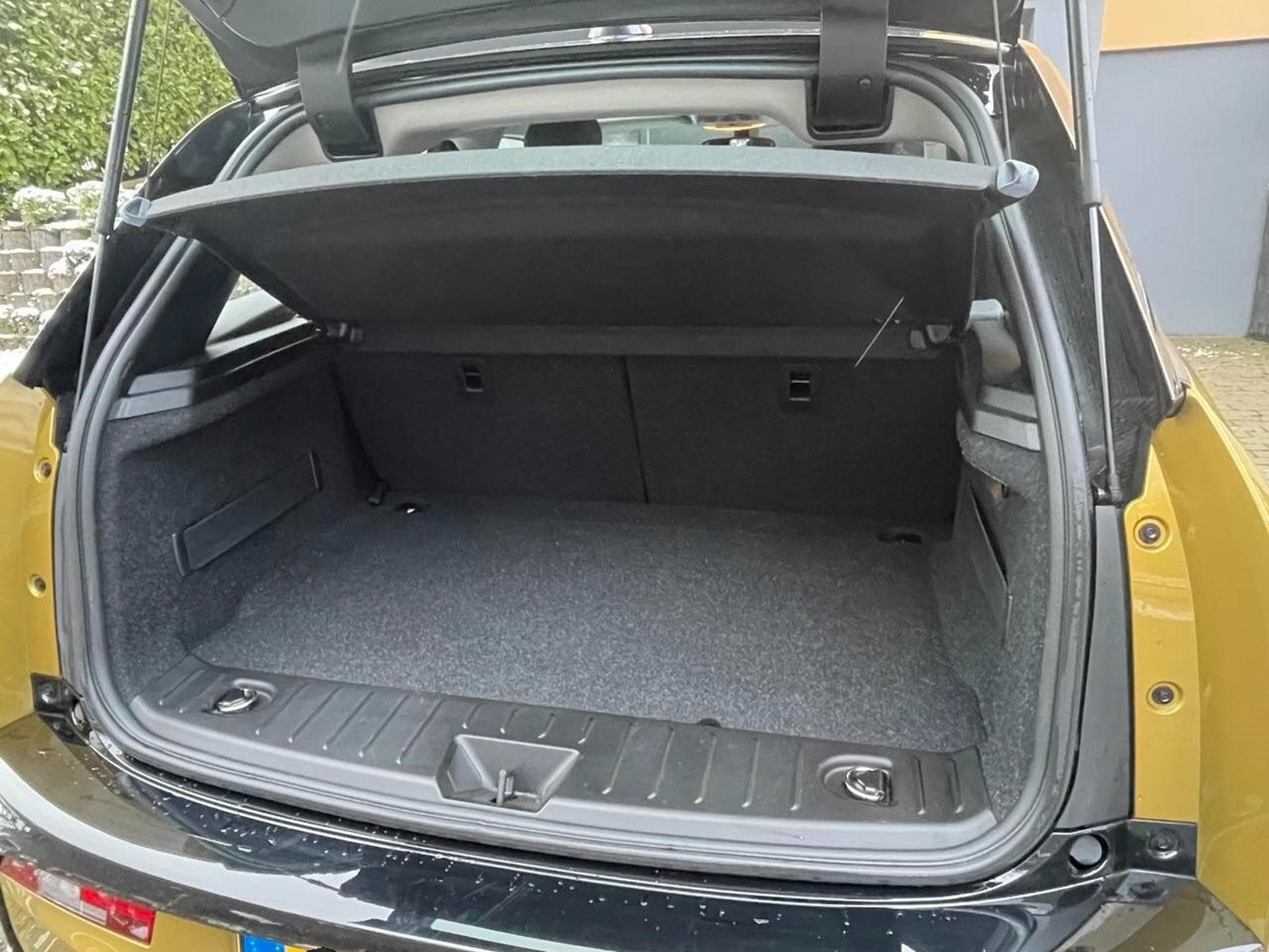 BMW i3 i3s (2021) - Photo 9