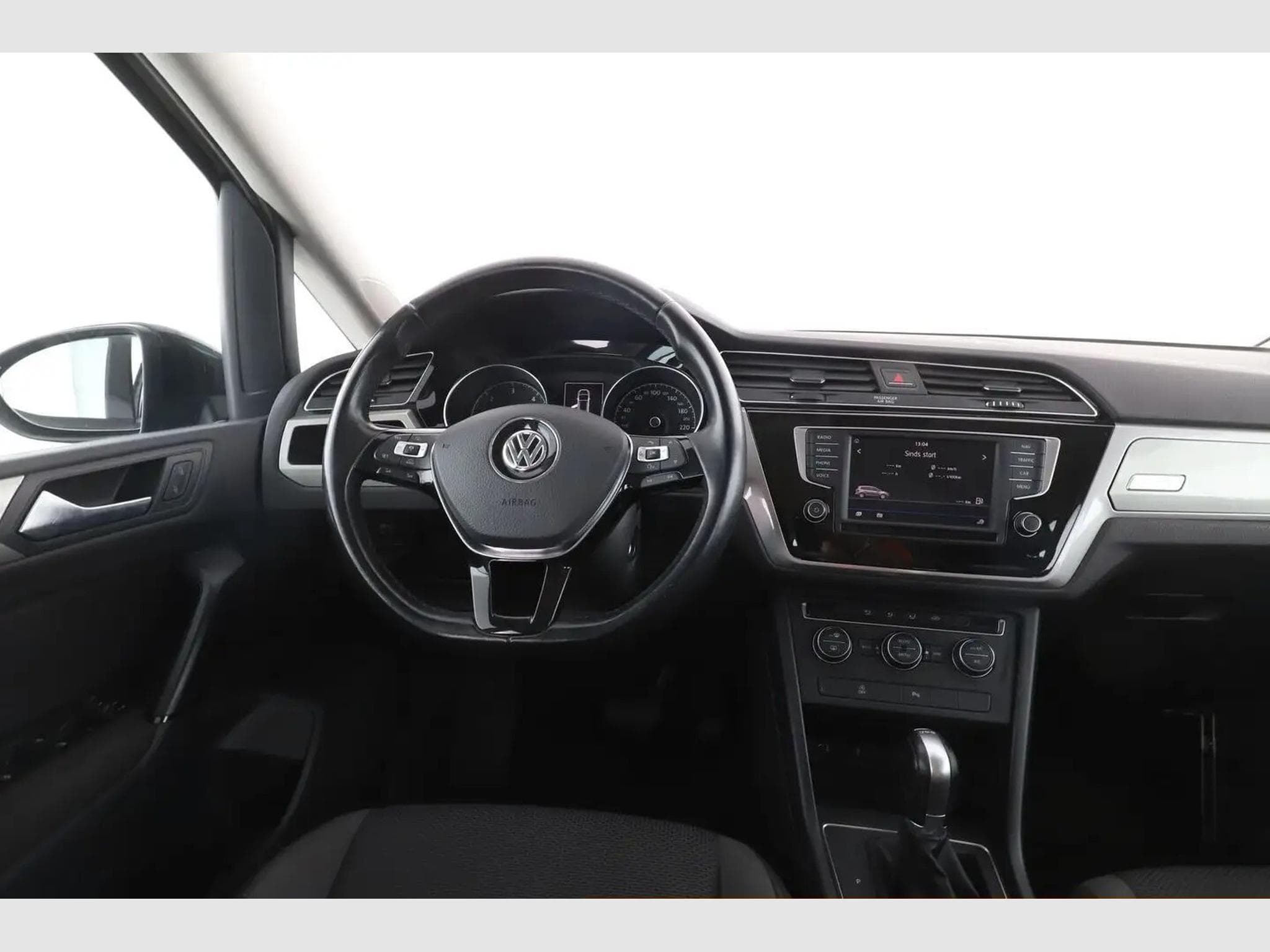 VW Touran 1.6 TDI 115 DSG7 (2016) - Foto 13