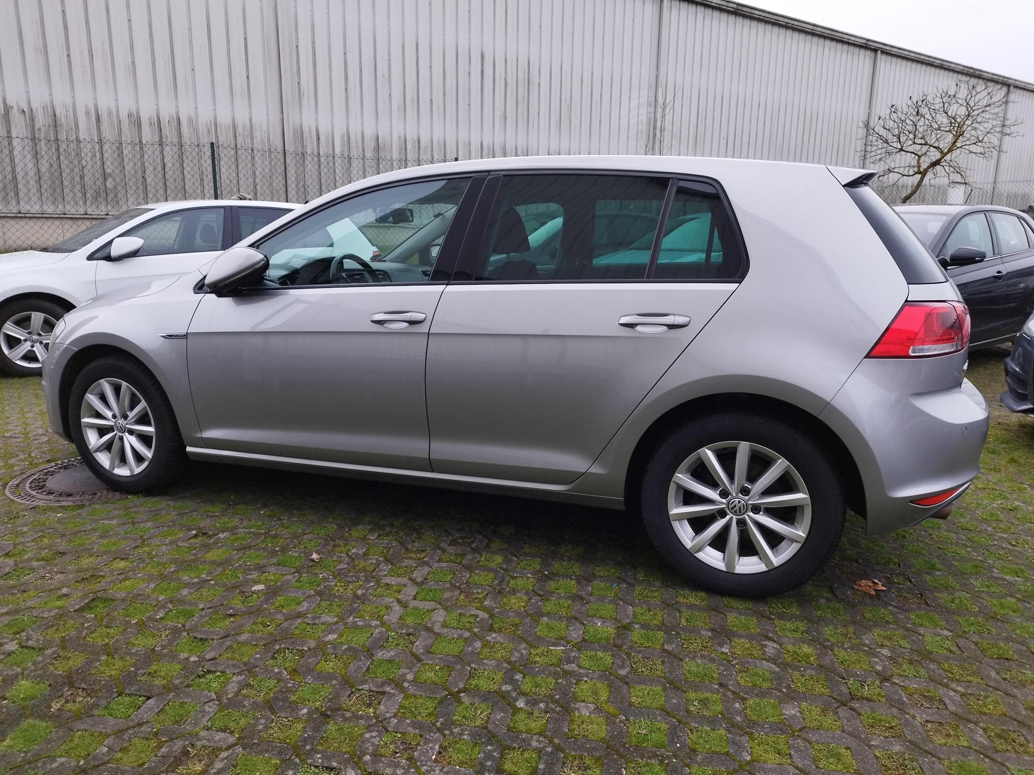 VW Golf GOLF 1.4 TSI 150 DSG7 LOUNGE (2015) - Photo 4
