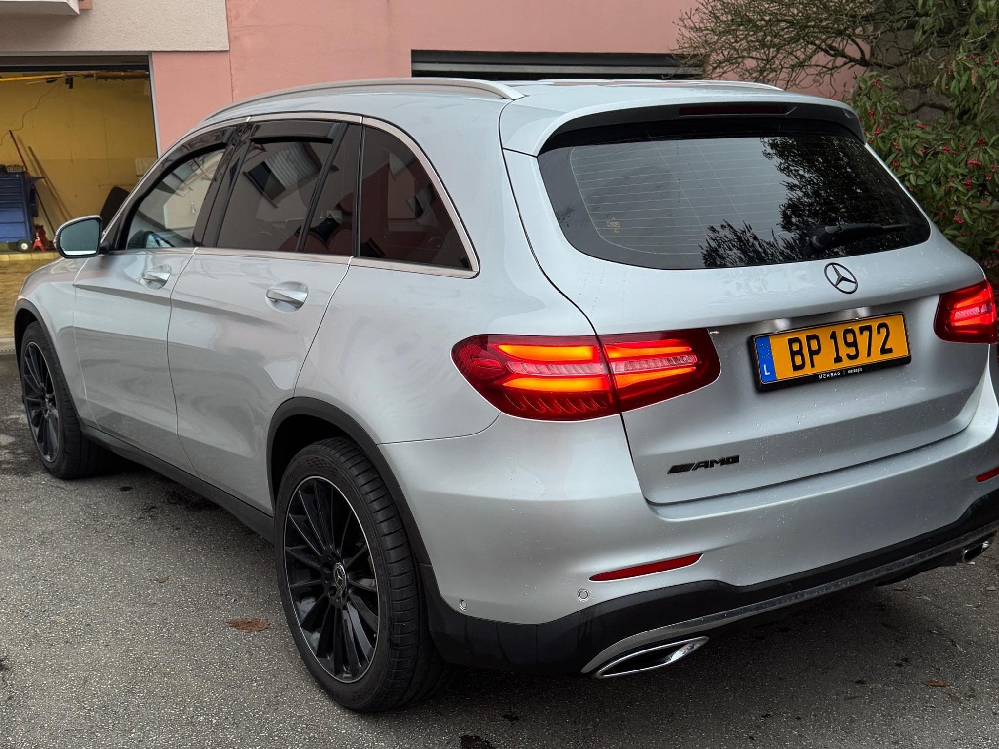 Mercedes GLC 350 AMG Line (2018) - Photo 1