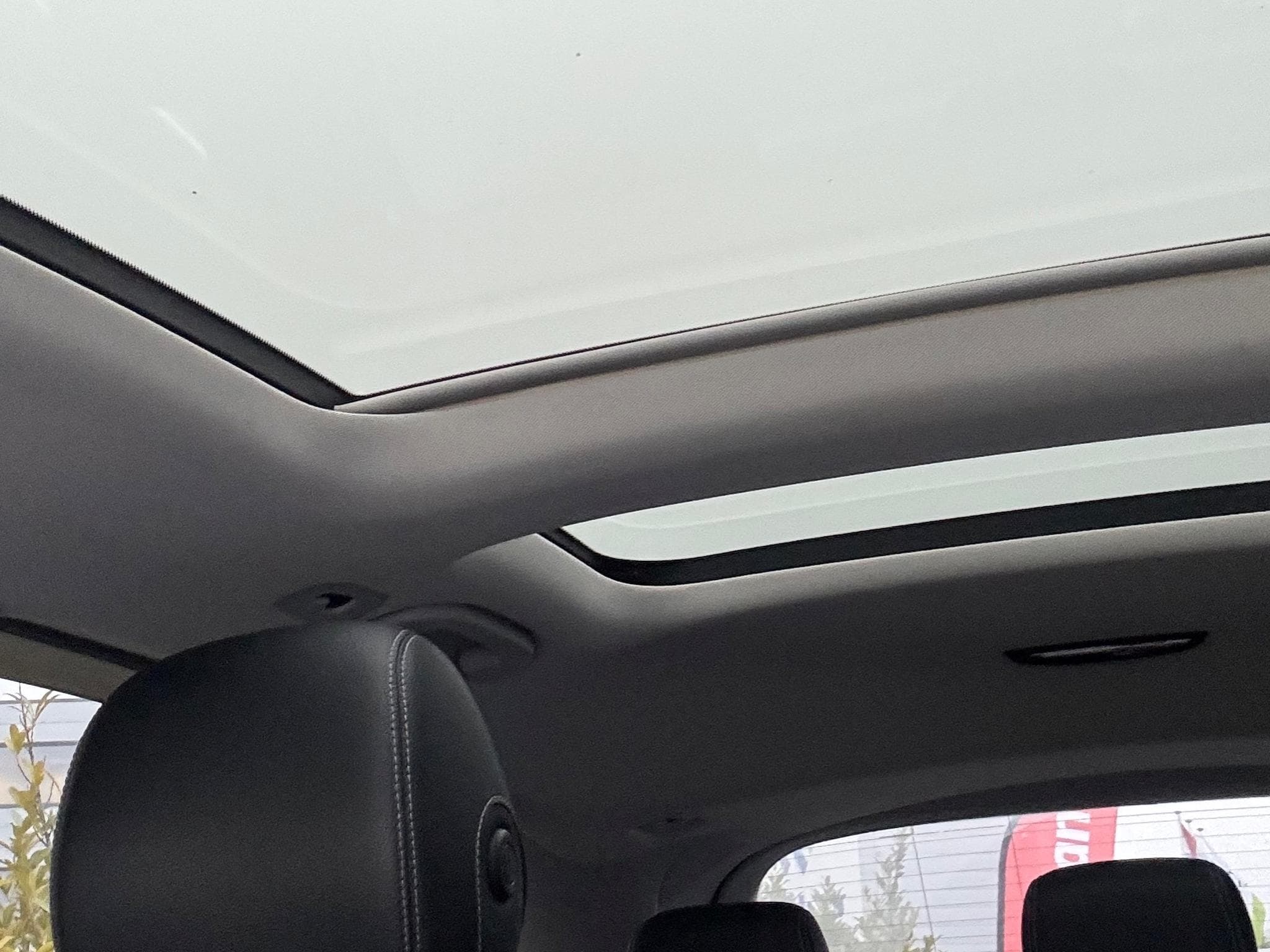 Mercedes GLC 350 AMG Line (2018) - Photo 3