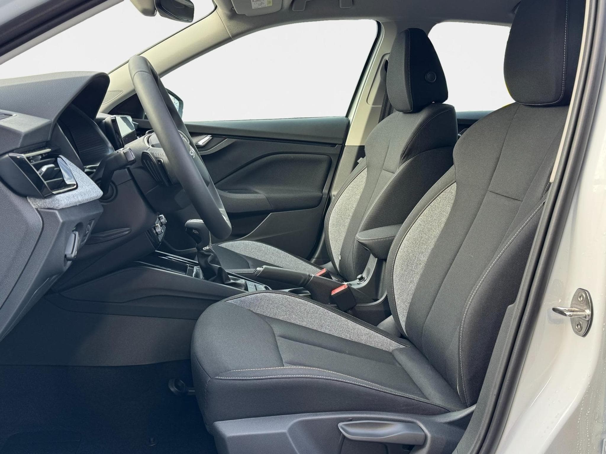 Skoda Scala 1,0 TSI DSG (2026) - Foto 25