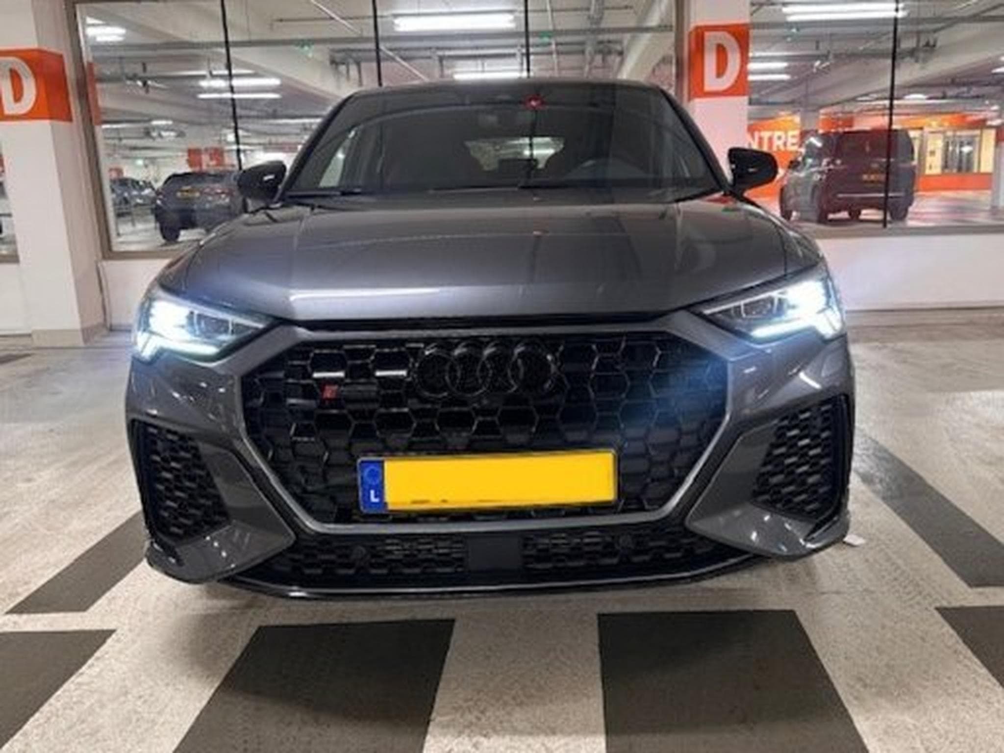 Audi RSQ3 Sportback (2022) - Photo 2