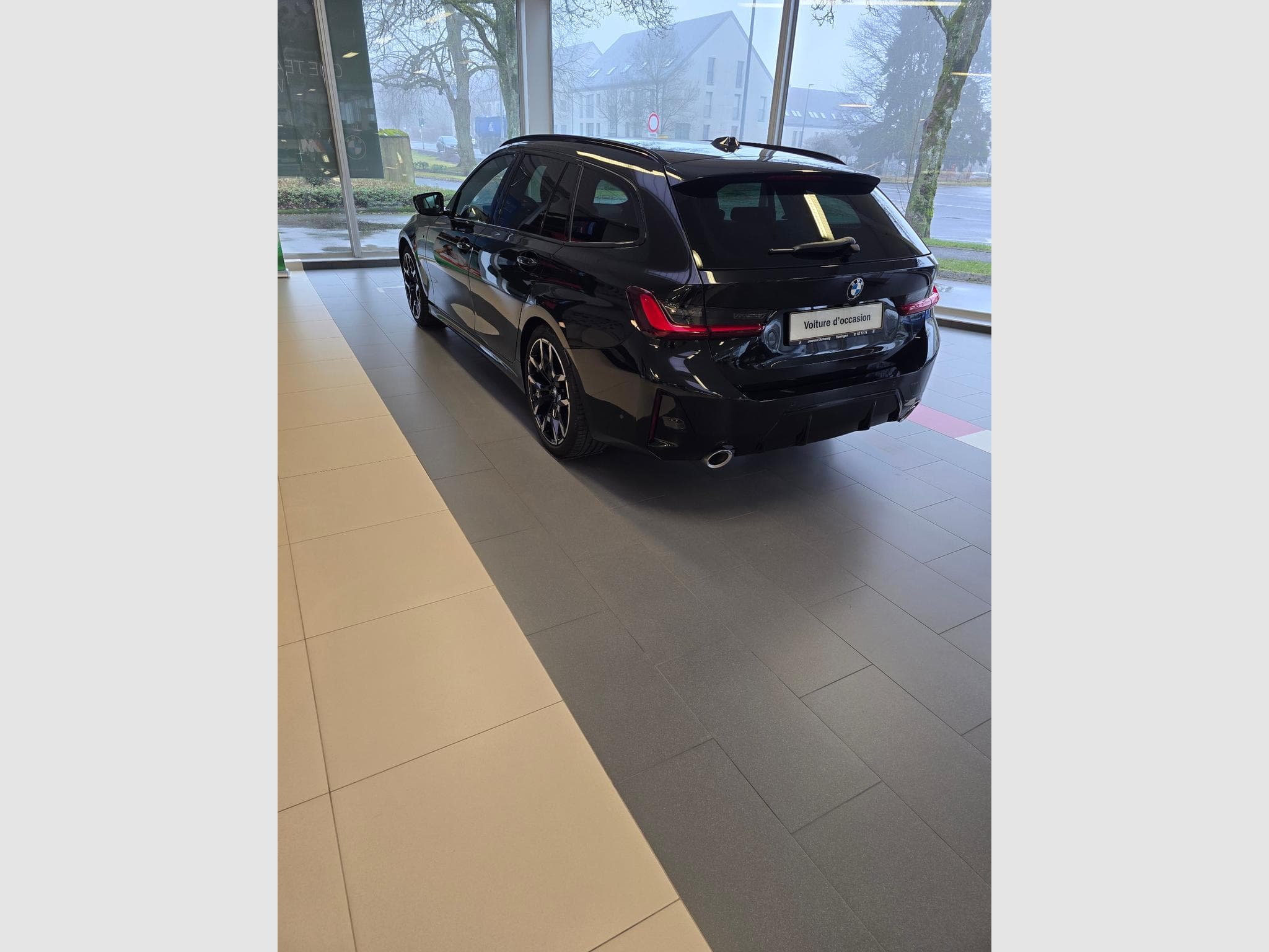 BMW 330 i xDrive M-Sport (2025) - Foto 6