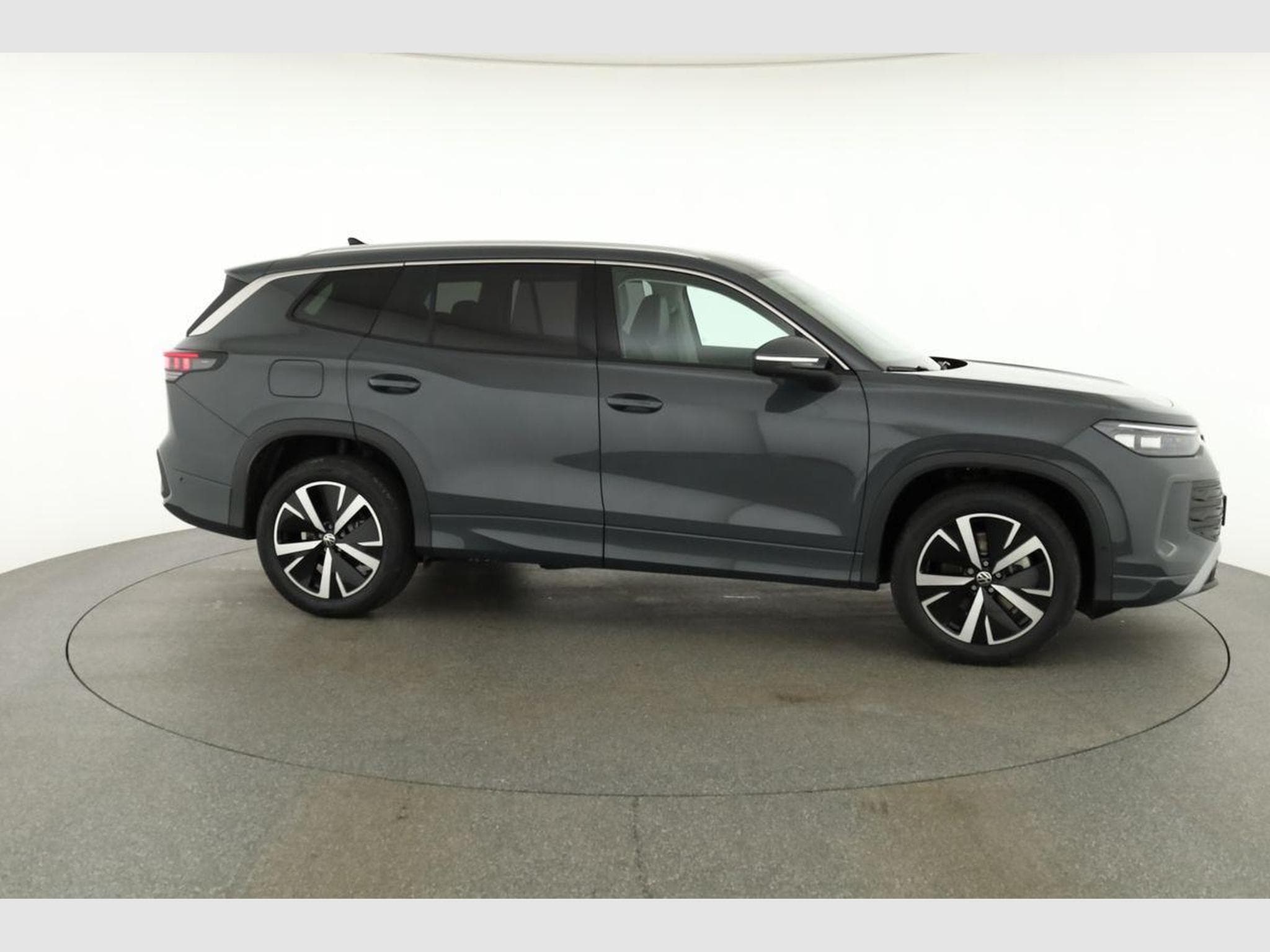 VW Tayron 1.5 TSI eHybrid 150 kW Life (2025) - Foto 23