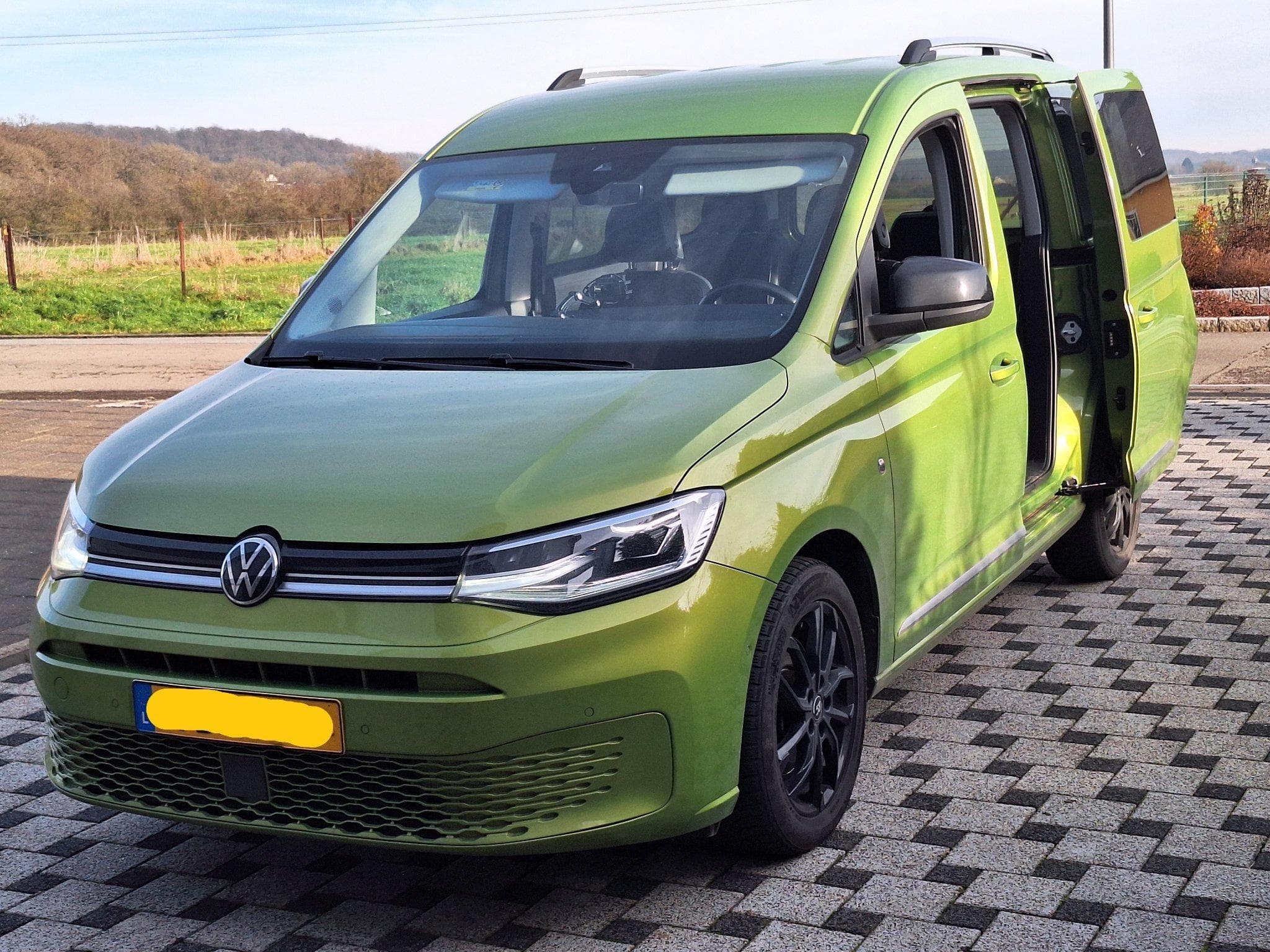 VW Caddy Style 2.0 TDI (2024) - Foto 3