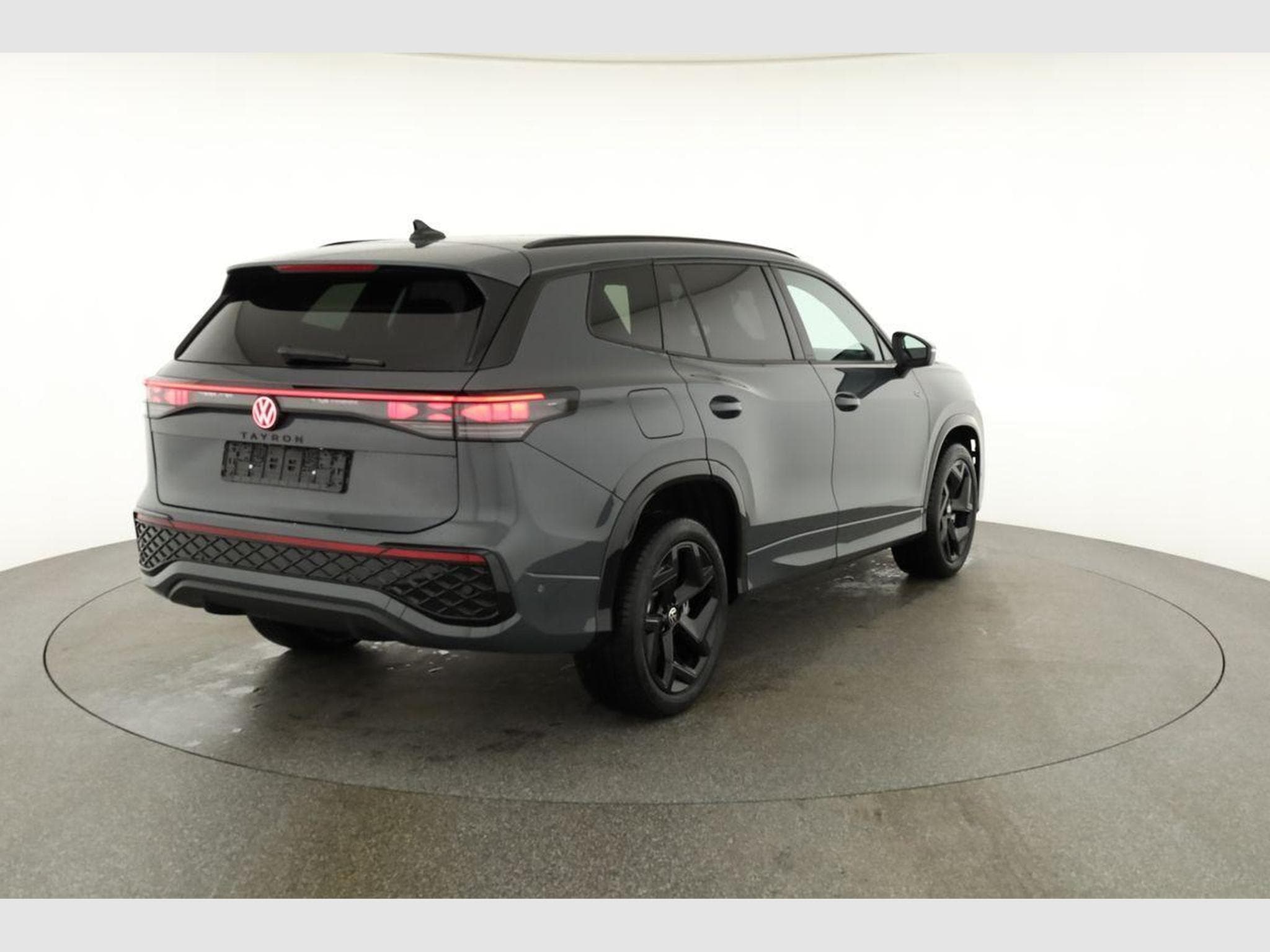 VW Tayron 1.5 TSI eHybrid 150 kW R-Line (2025) - Foto 19