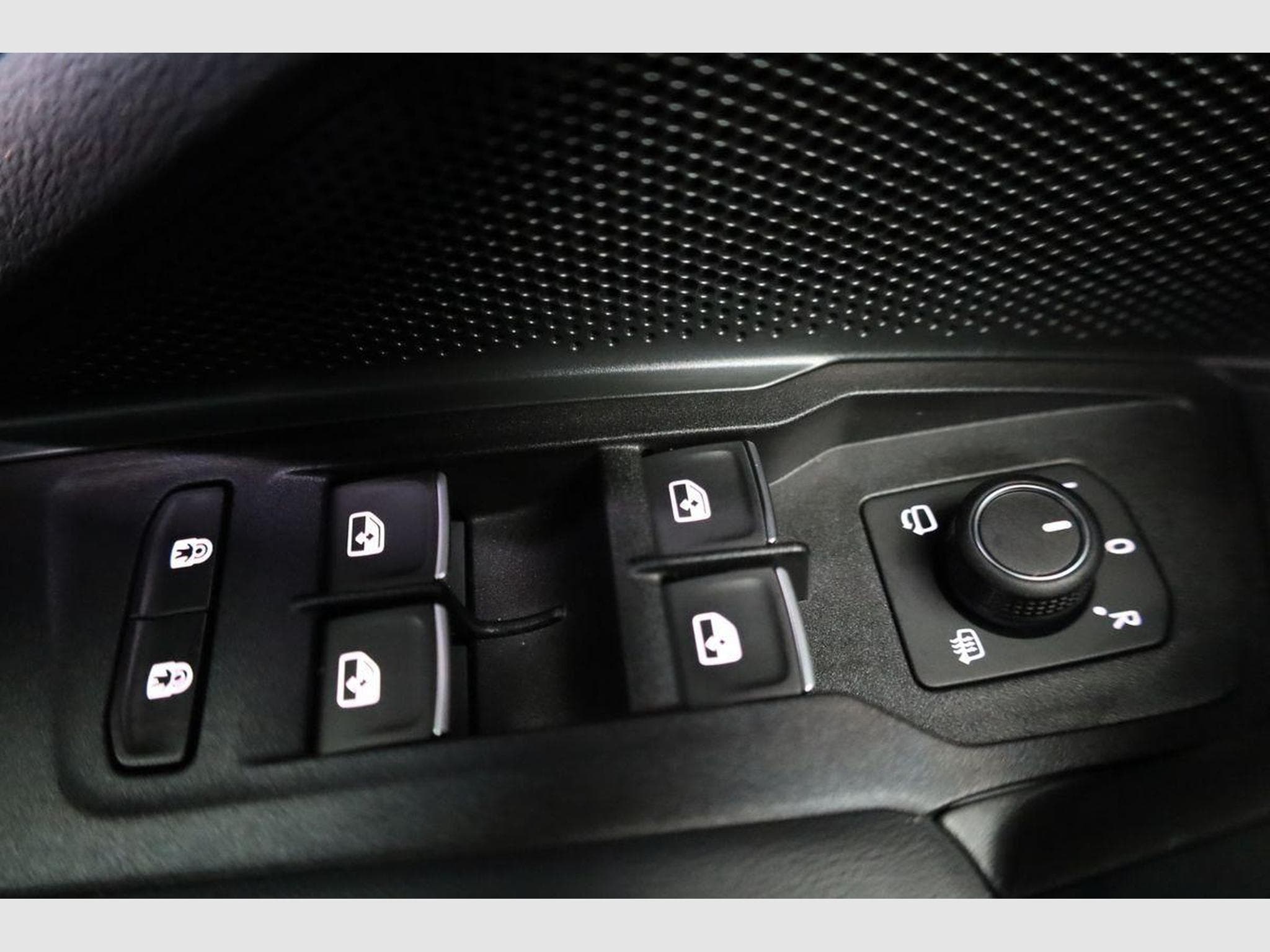 VW Tayron 1.5 TSI eHybrid 150 kW R-Line (2025) - Foto 7