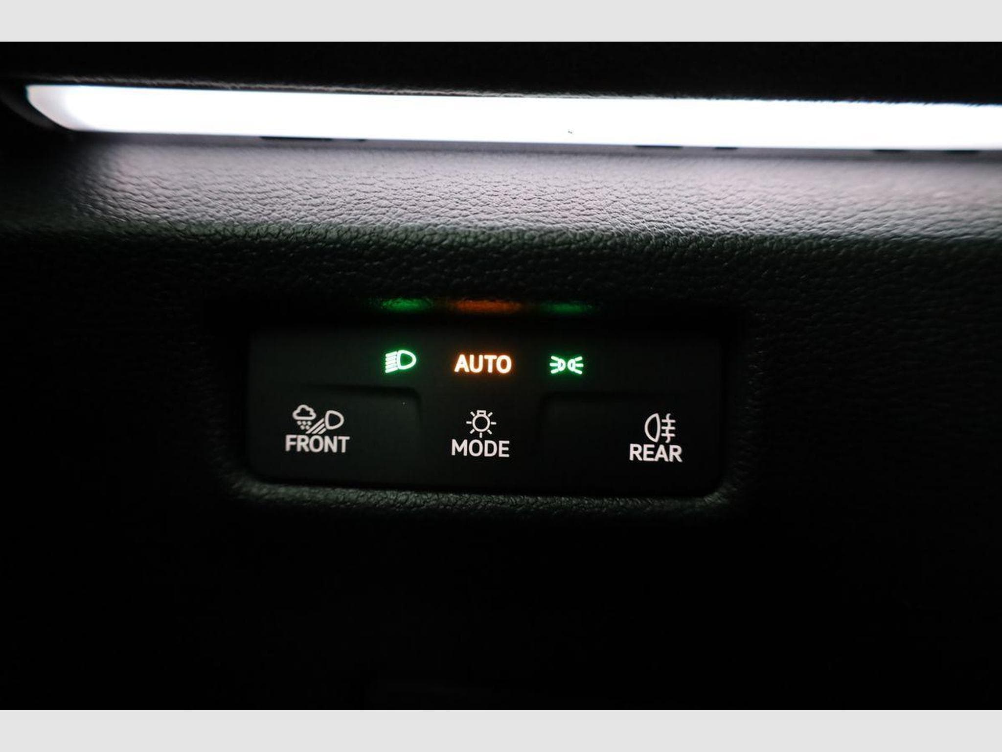 VW Tayron 1.5 TSI eHybrid 150 kW R-Line (2025) - Foto 8