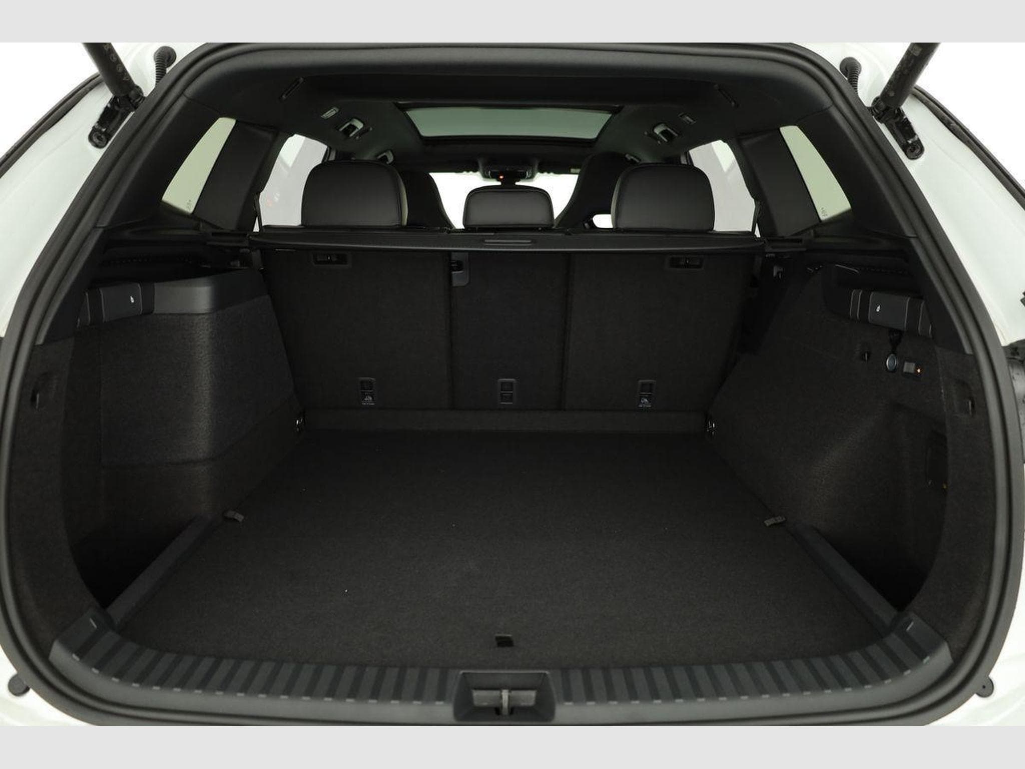 VW Tayron 1.5 TSI eHybrid 150 kW R-Line (2025) - Foto 12