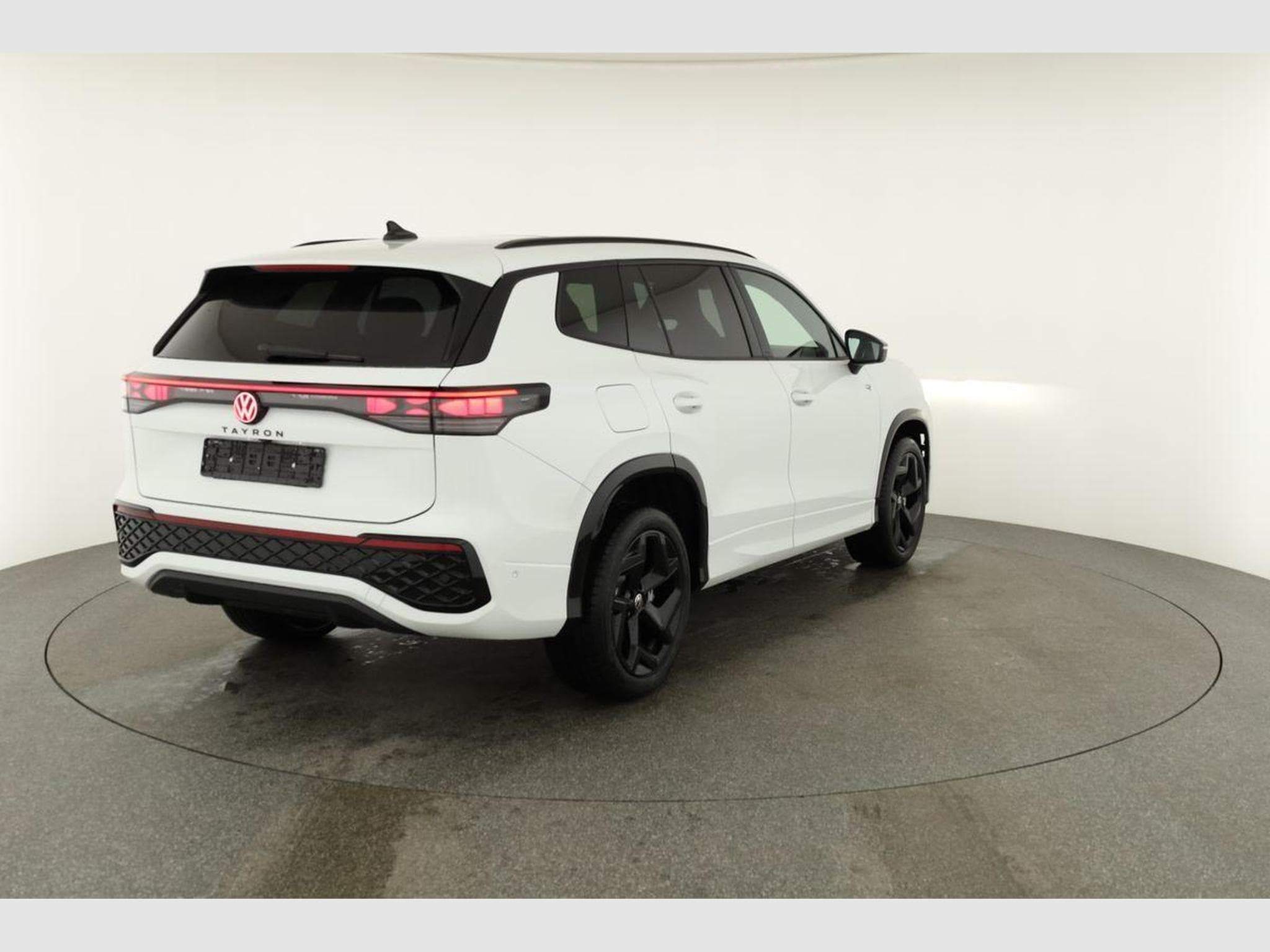 VW Tayron 1.5 TSI eHybrid 150 kW R-Line (2025) - Foto 19