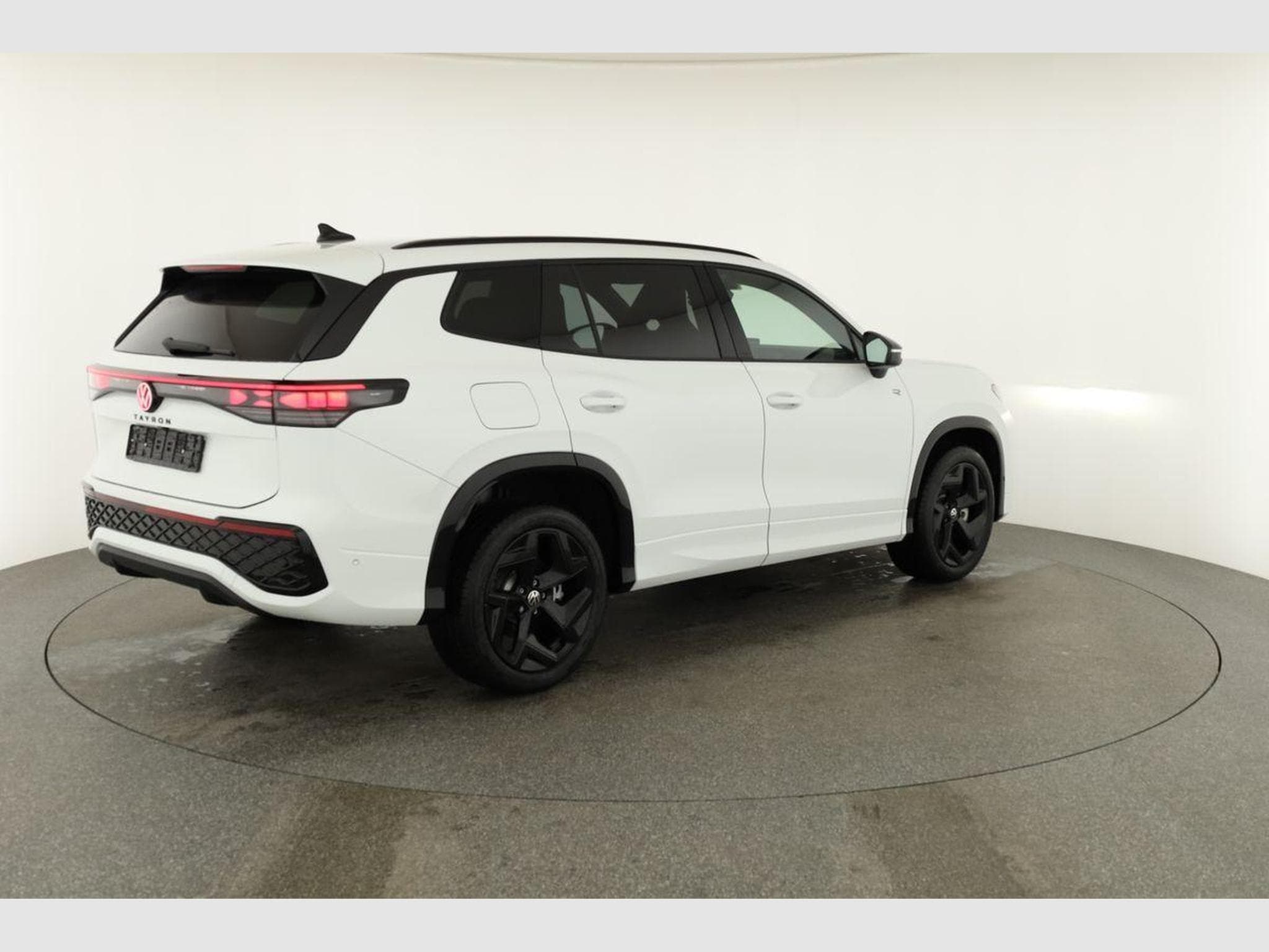 VW Tayron 1.5 TSI eHybrid 150 kW R-Line (2025) - Foto 20