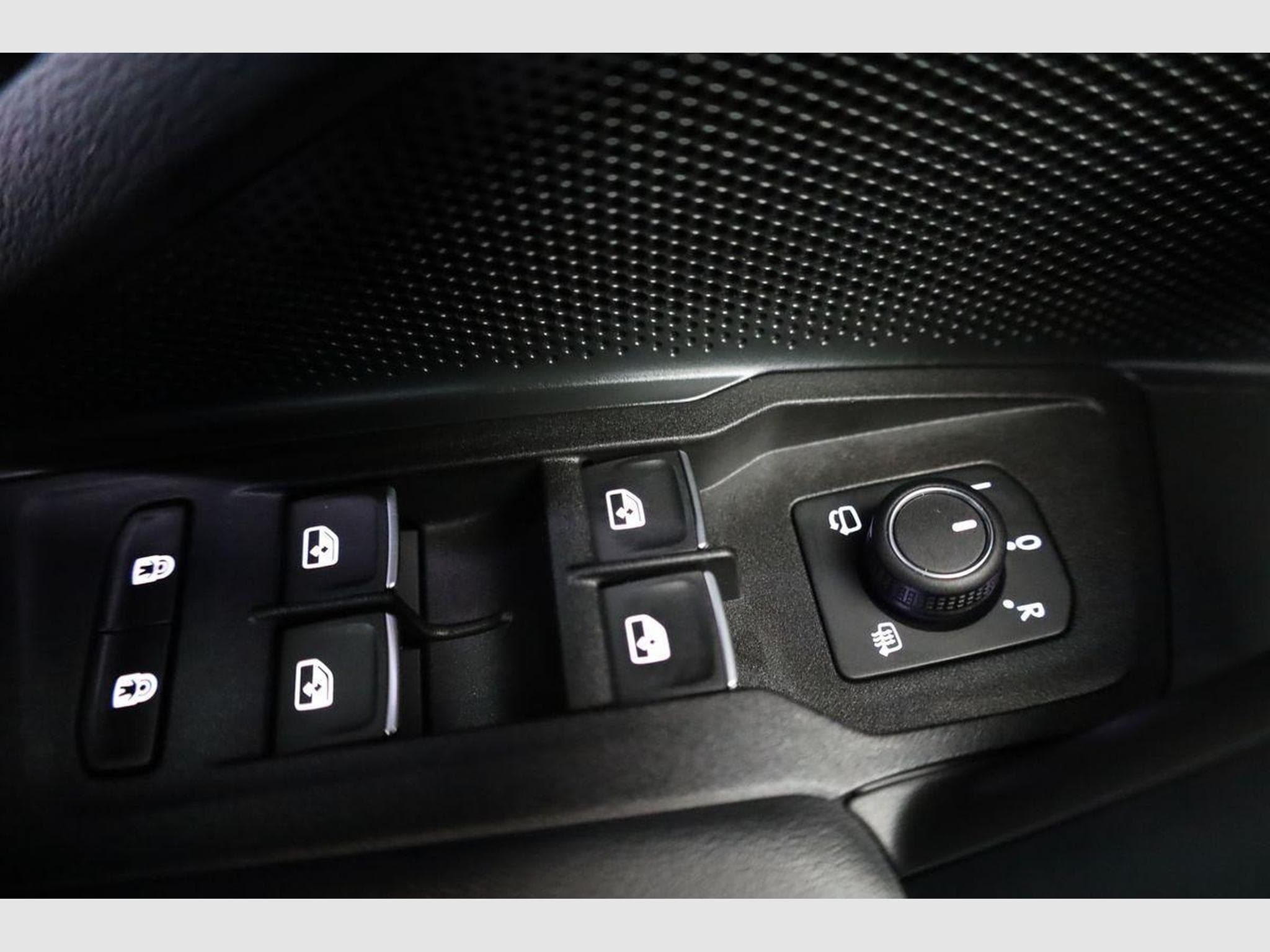 VW Tayron 1.5 TSI eHybrid 150 kW R-Line (2025) - Foto 7