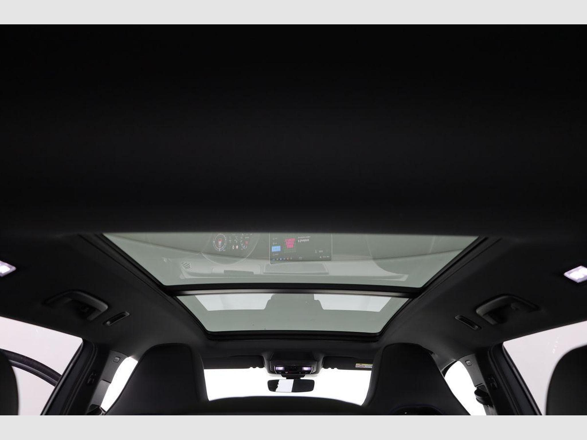 VW Tayron 1.5 TSI eHybrid 150 kW R-Line (2025) - Foto 14