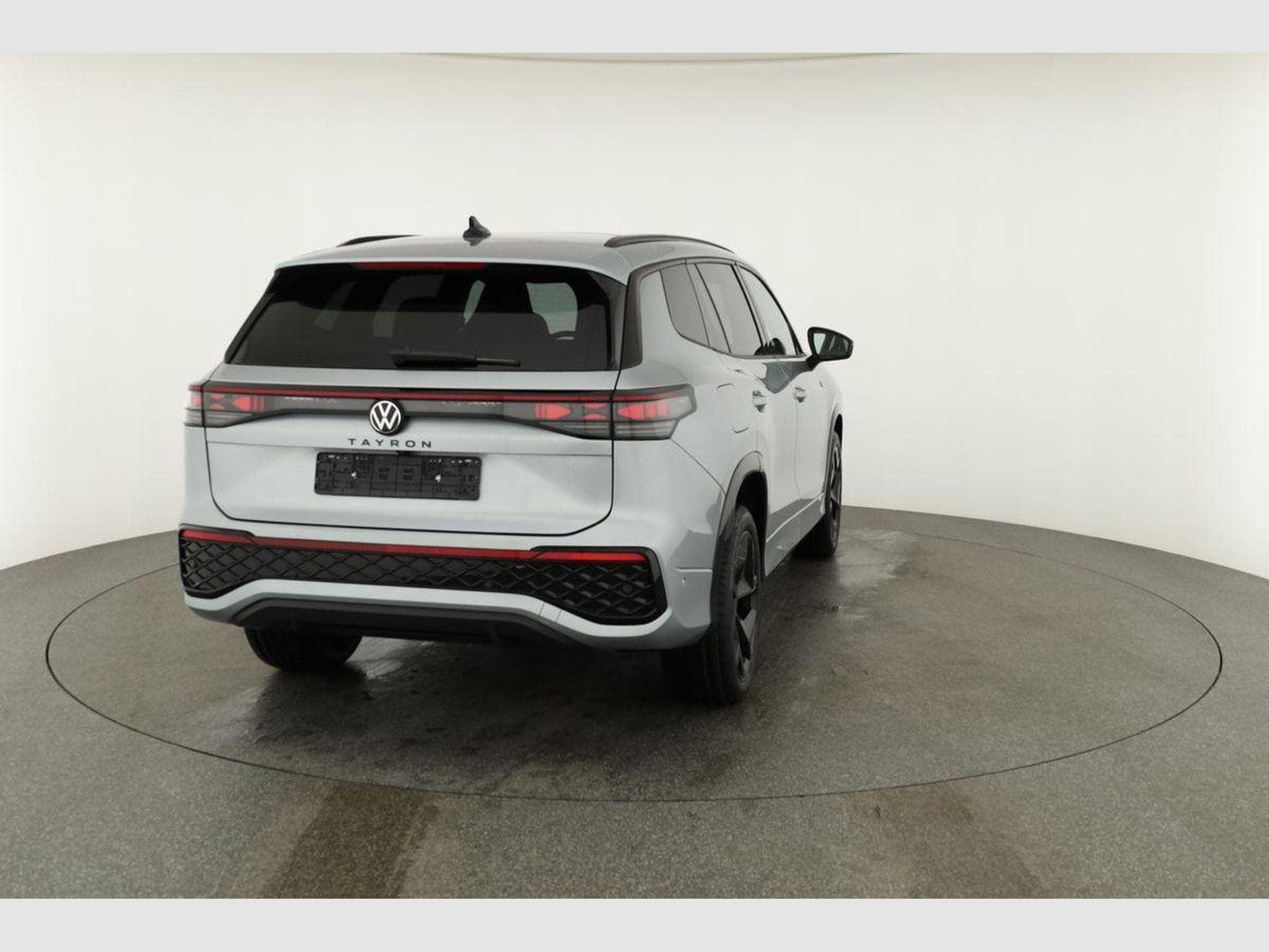 VW Tayron 1.5 TSI eHybrid 150 kW R-Line (2025) - Foto 17