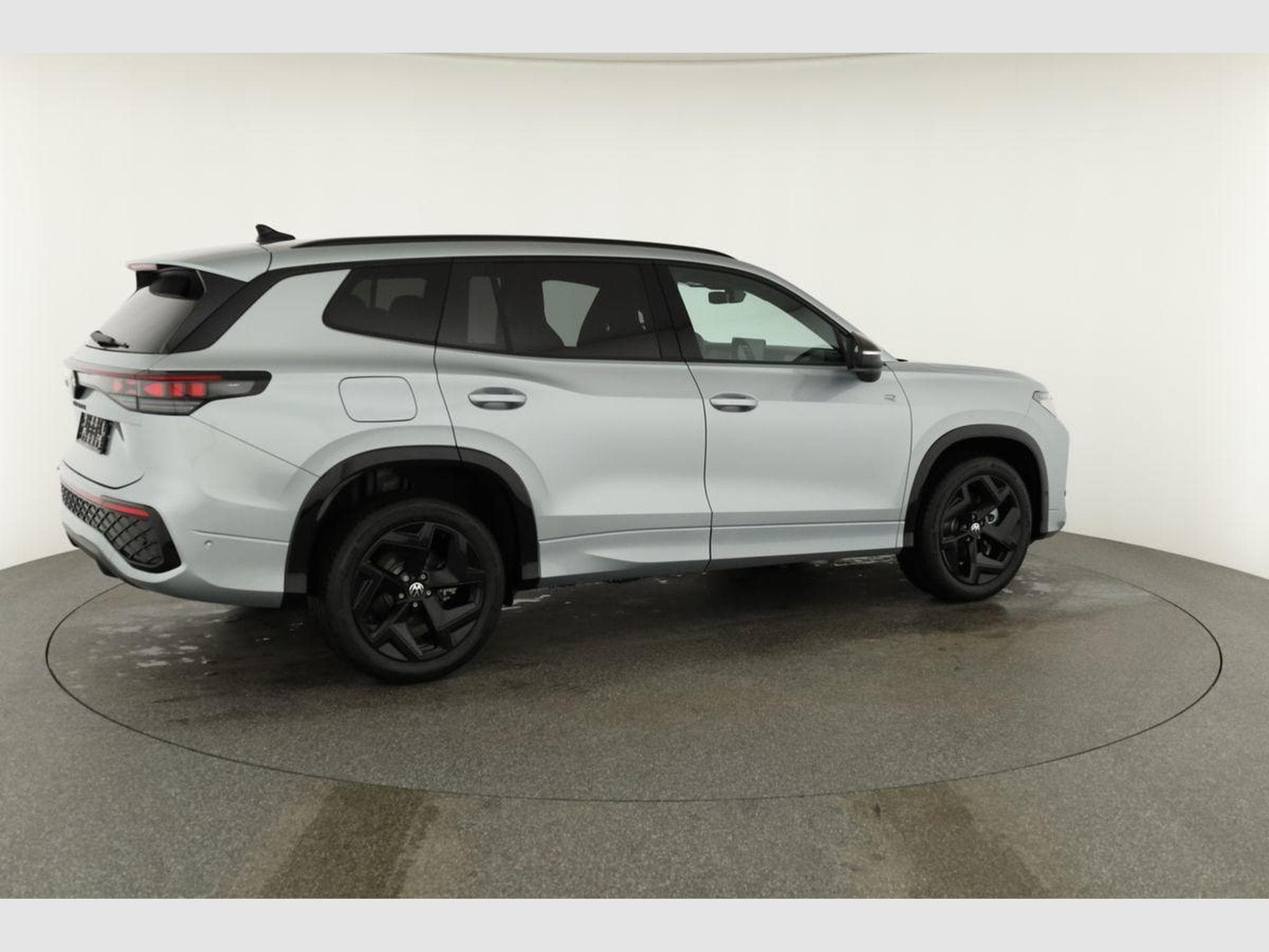 VW Tayron 1.5 TSI eHybrid 150 kW R-Line (2025) - Foto 20