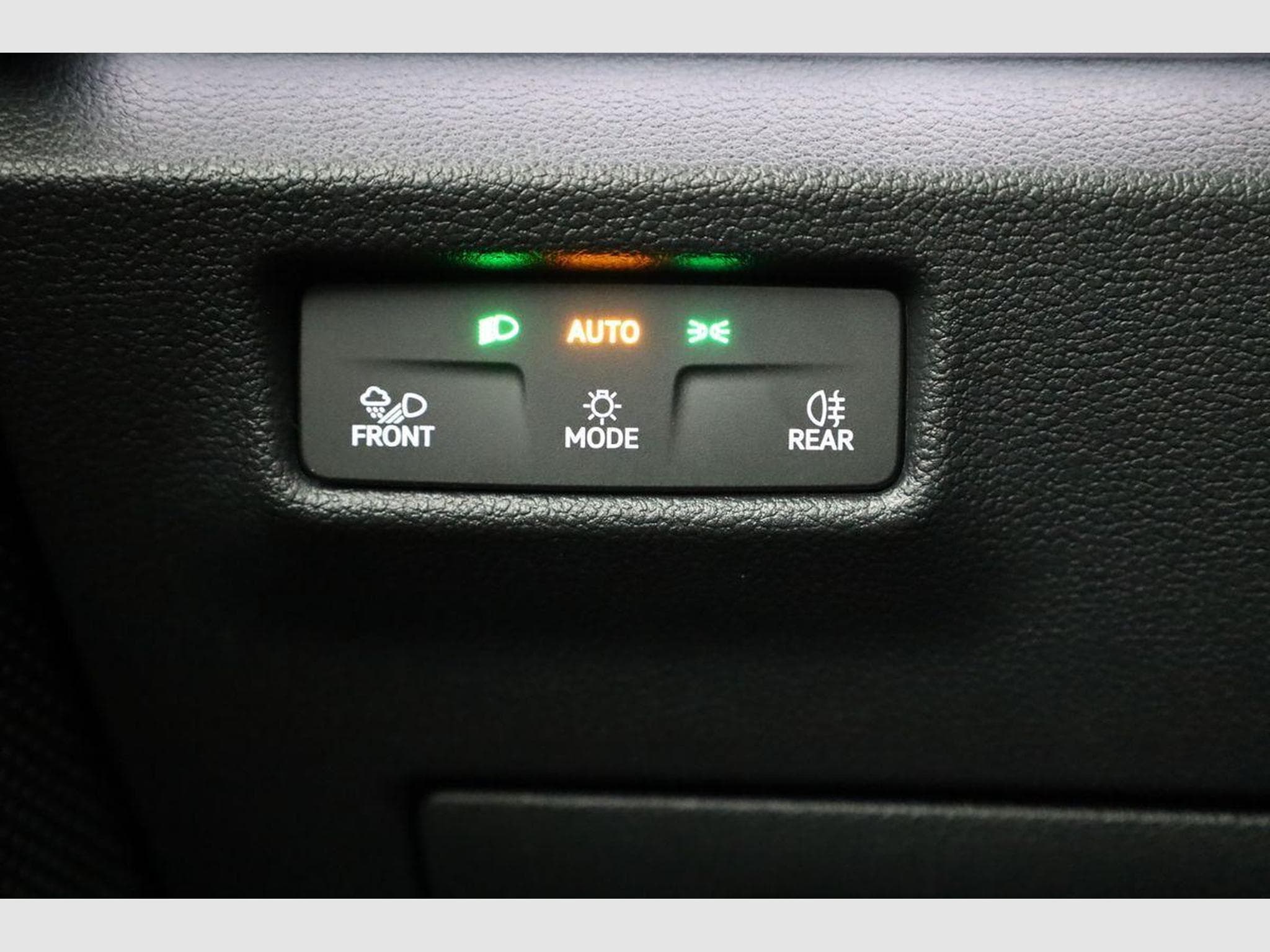 VW Tayron 1.5 TSI eHybrid 150 kW R-Line (2025) - Foto 7