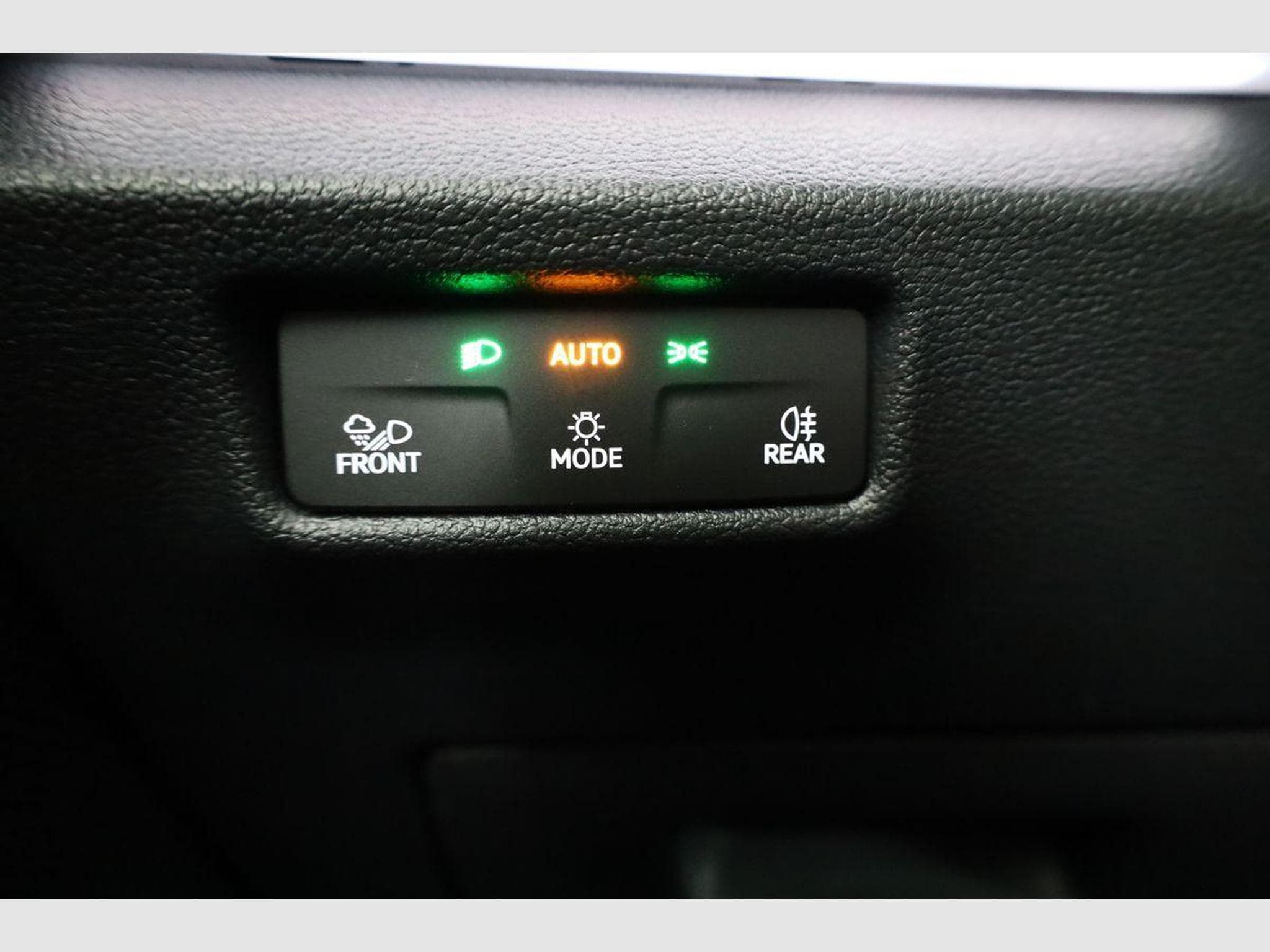 VW Tayron 1.5 TSI eHybrid 150 kW R-Line (2025) - Foto 7