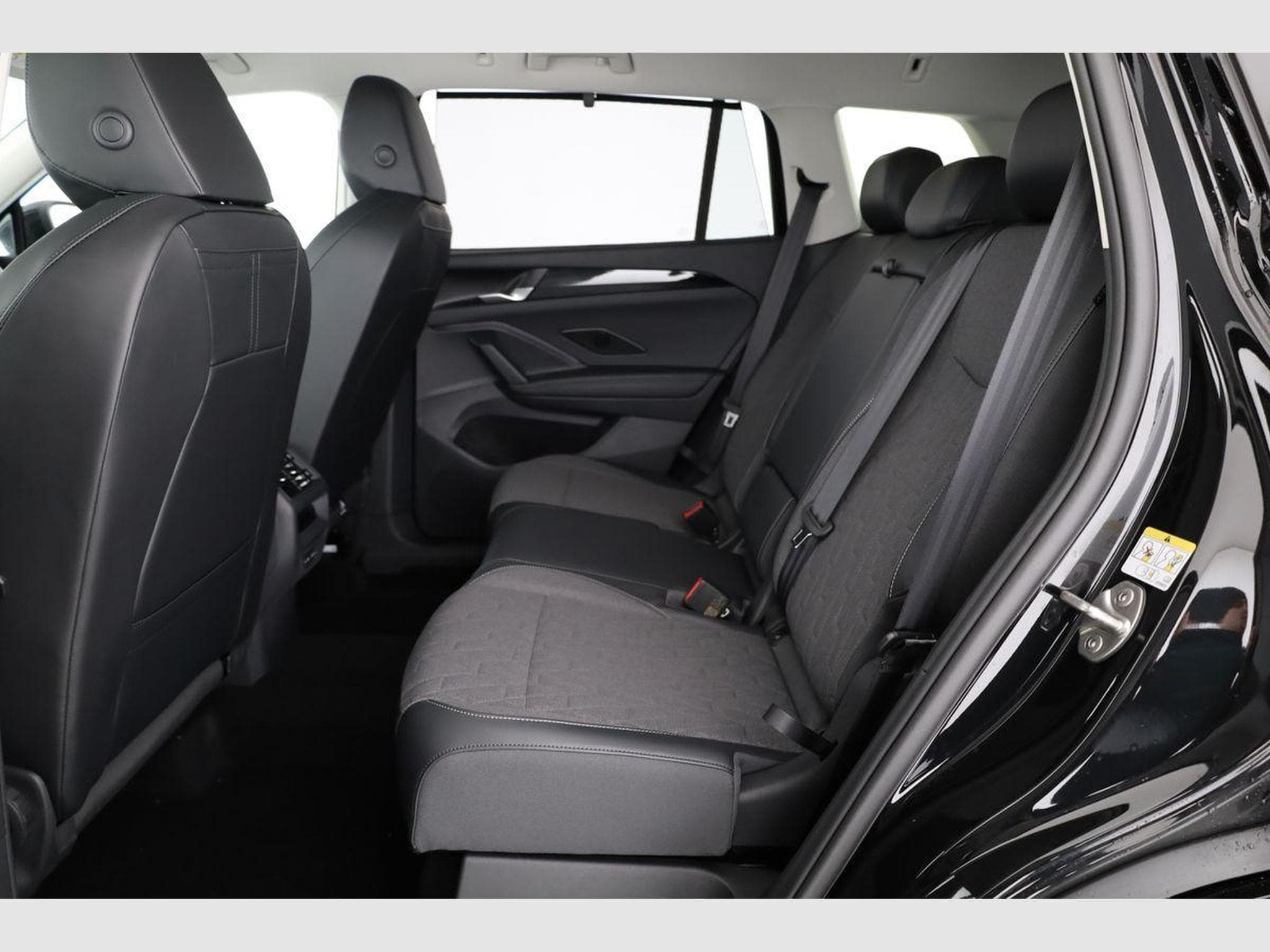 VW Tayron 1.5 TSI eHybrid 150 kW Life (2025) - Foto 10