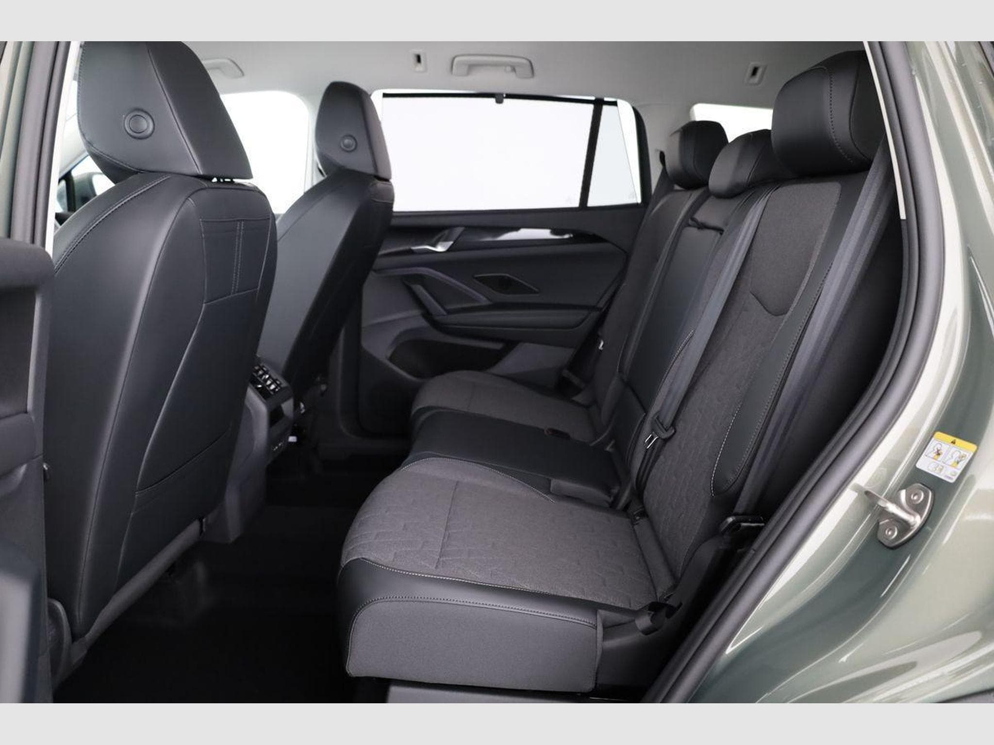 VW Tayron 1.5 TSI eHybrid 150 kW Life (2025) - Foto 10