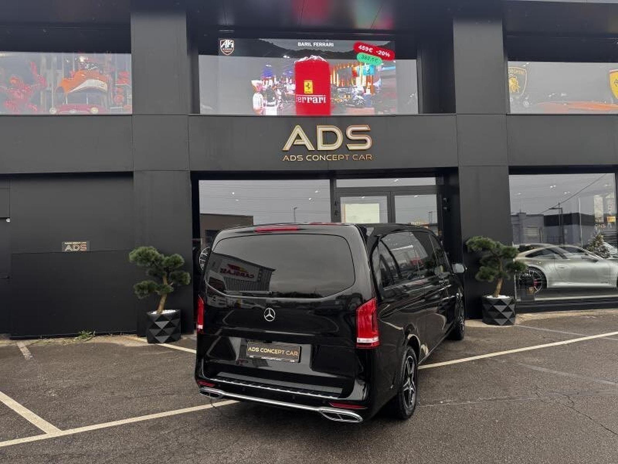 Mercedes Vito Tourer CDI extra-long propulsion 2.0L 136CV (2023) - Photo 19