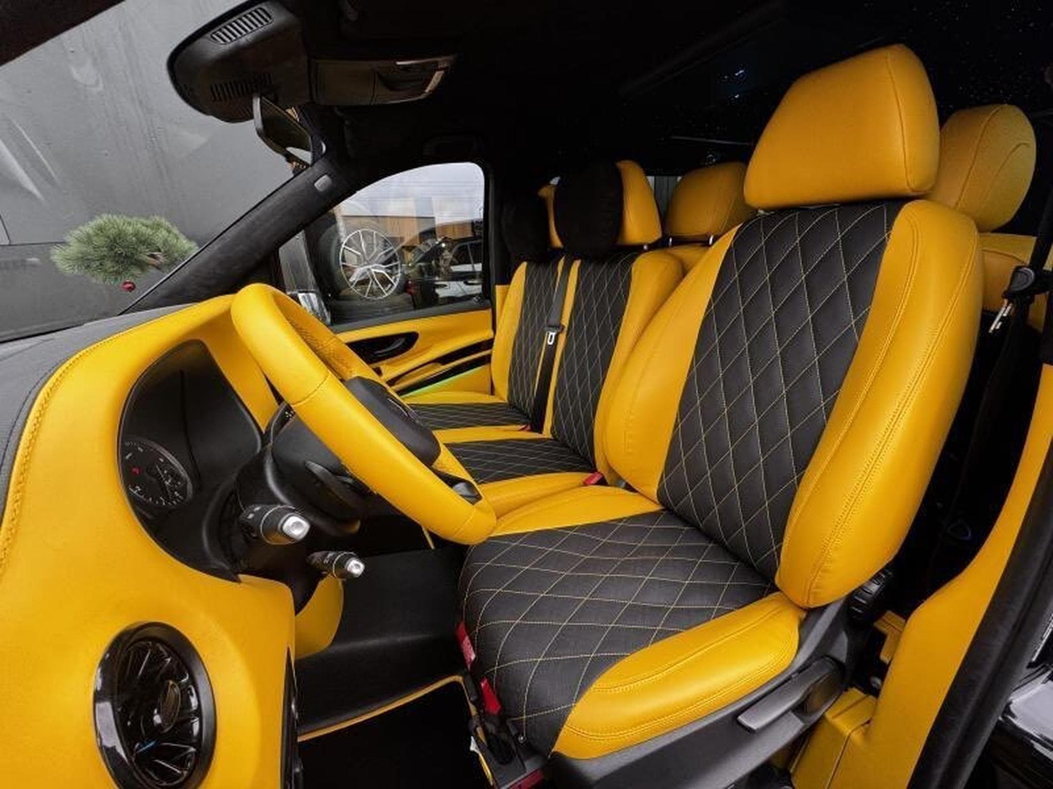 Mercedes Vito Tourer CDI extra-long propulsion 2.0L 136CV (2023) - Photo 5