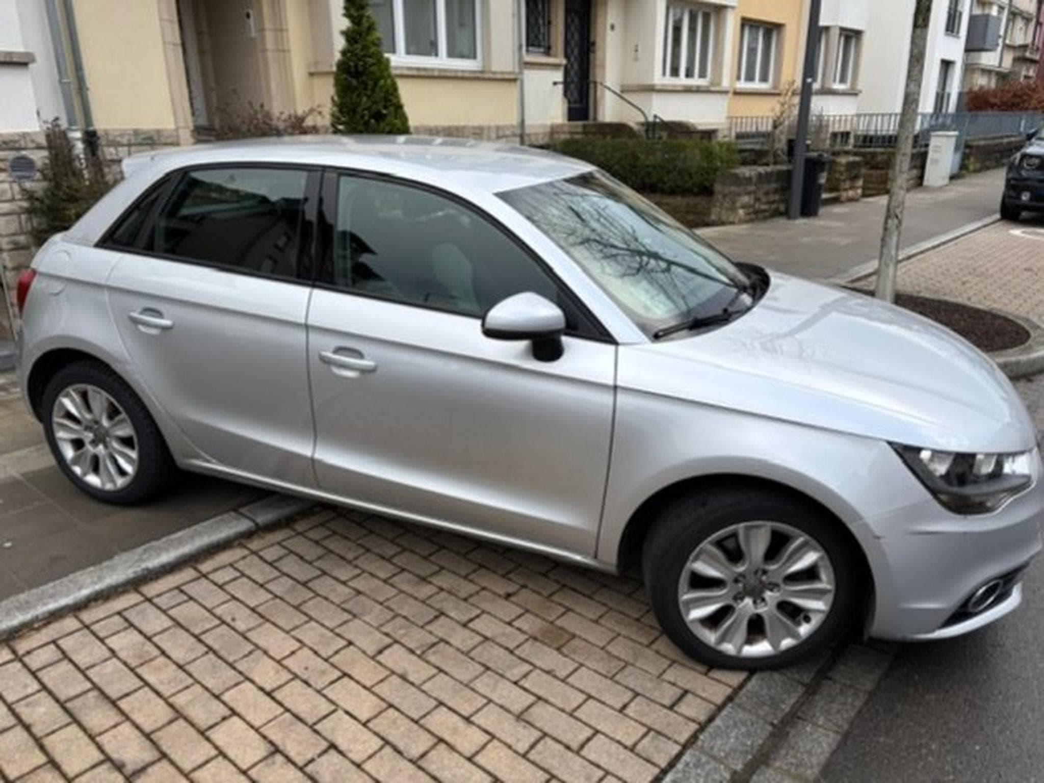 Audi A1 1.4 TFSI Sportback ambition (2012) - Photo 4