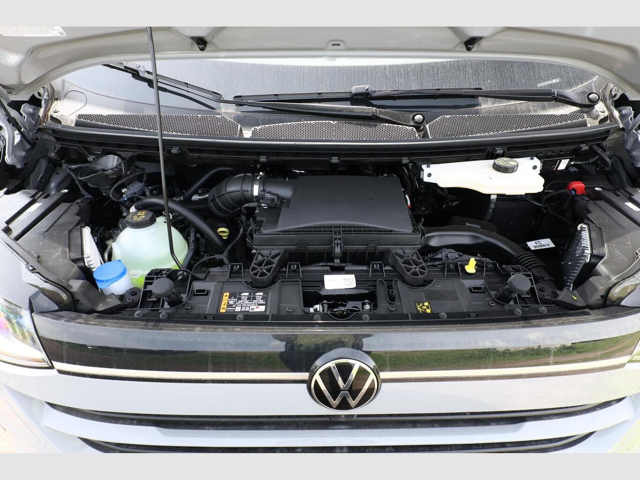 VW T7 Style (2026) - Photo 12
