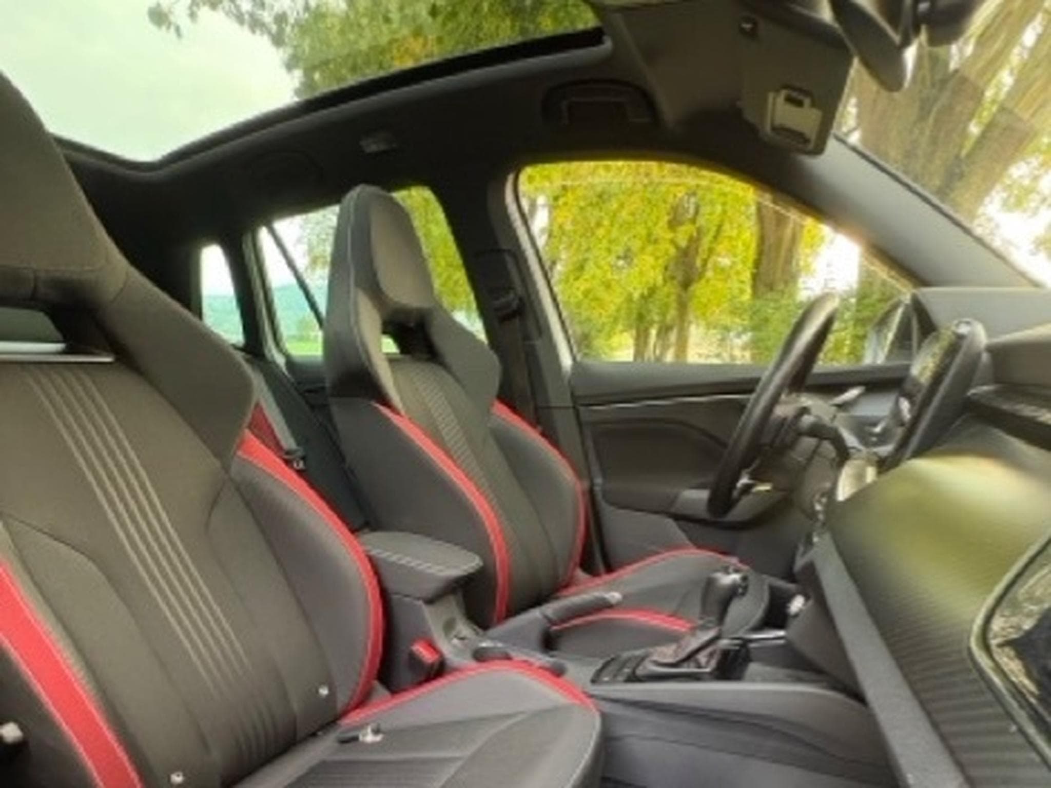 Skoda Kamiq 1,5 TSI , DSG, Monte Carlo (2021) - Photo 6