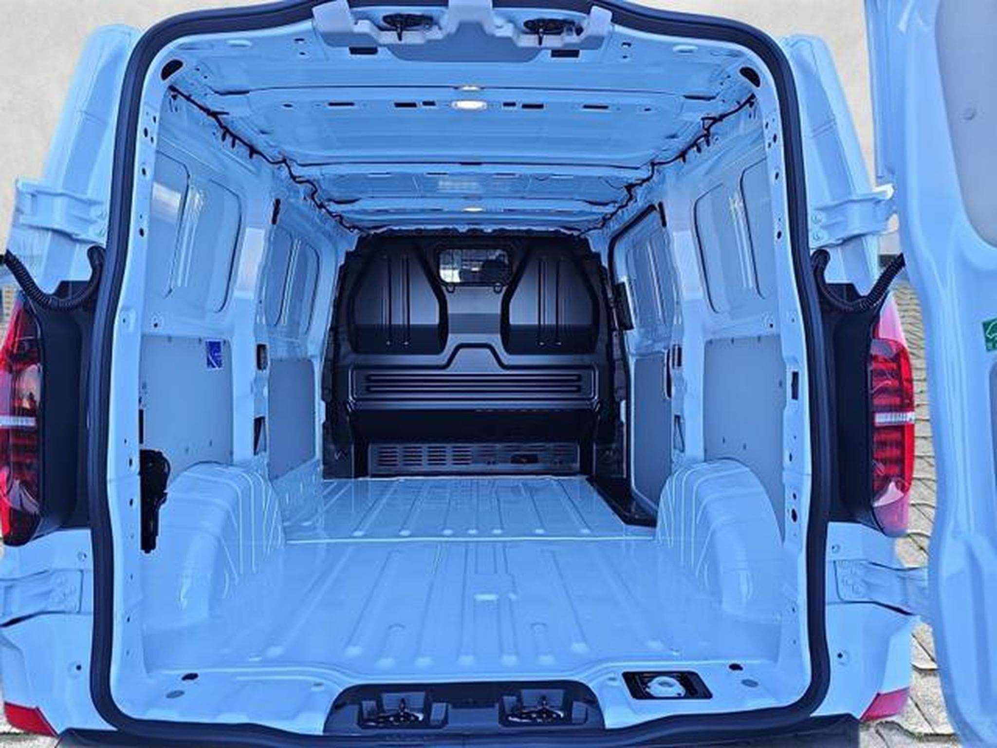 VW T7 Transporter Kaste 2.0 TDI 81 kW KR (2025) - Foto 1