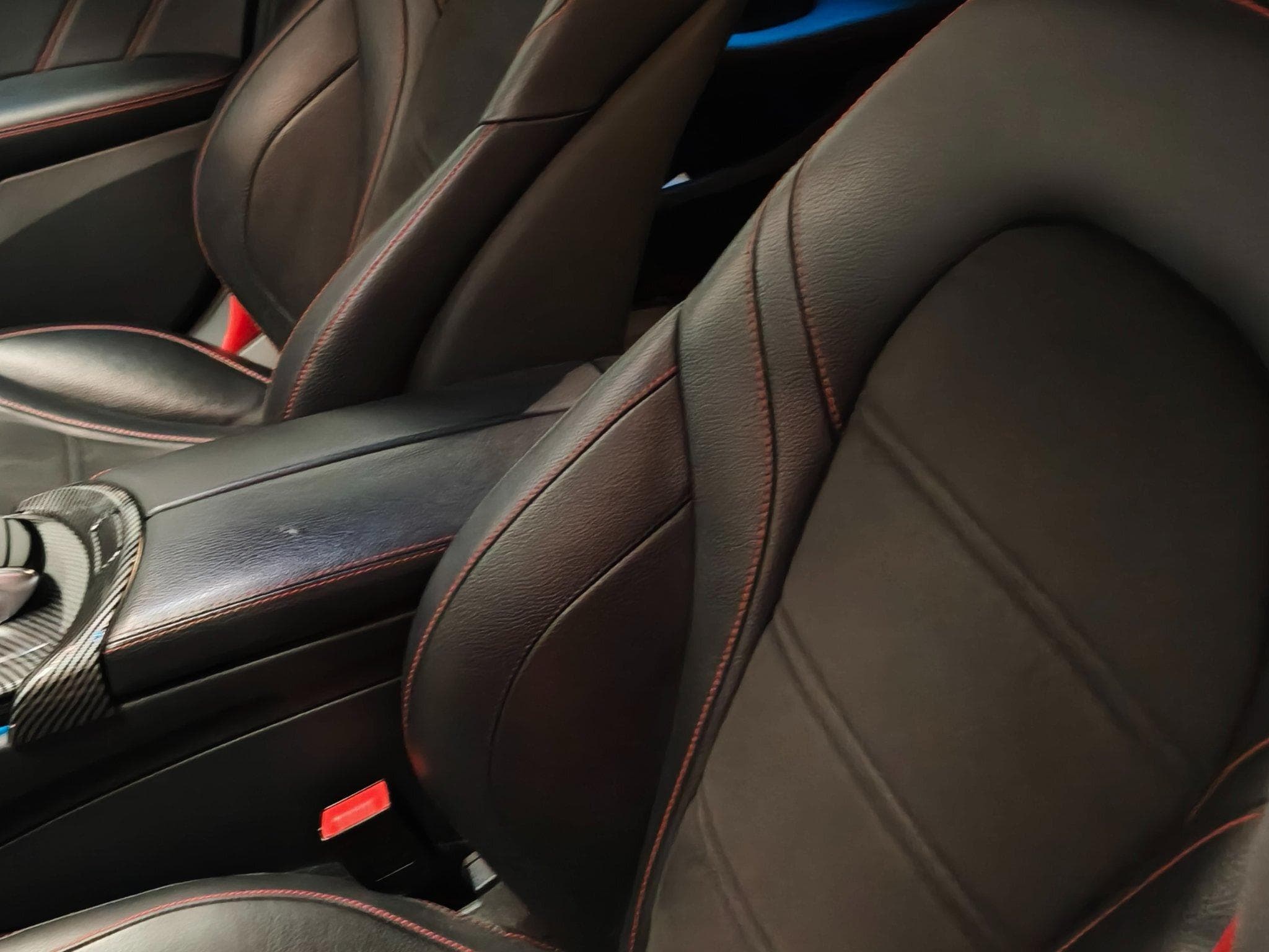 Mercedes C 43 AMG (2016) - Photo 5