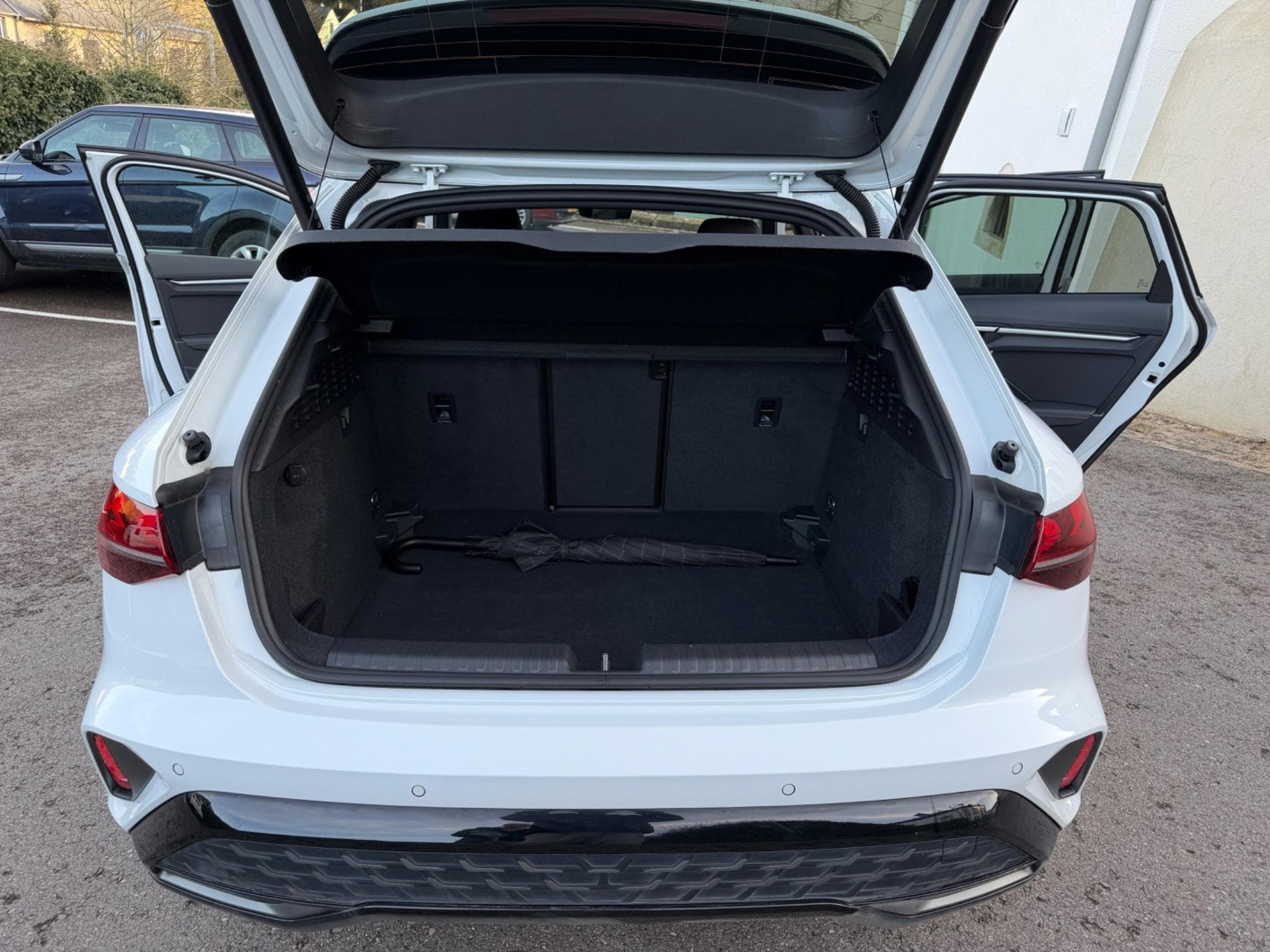 Audi A3 AUDI A3 S-LINE (2024) - Photo 2