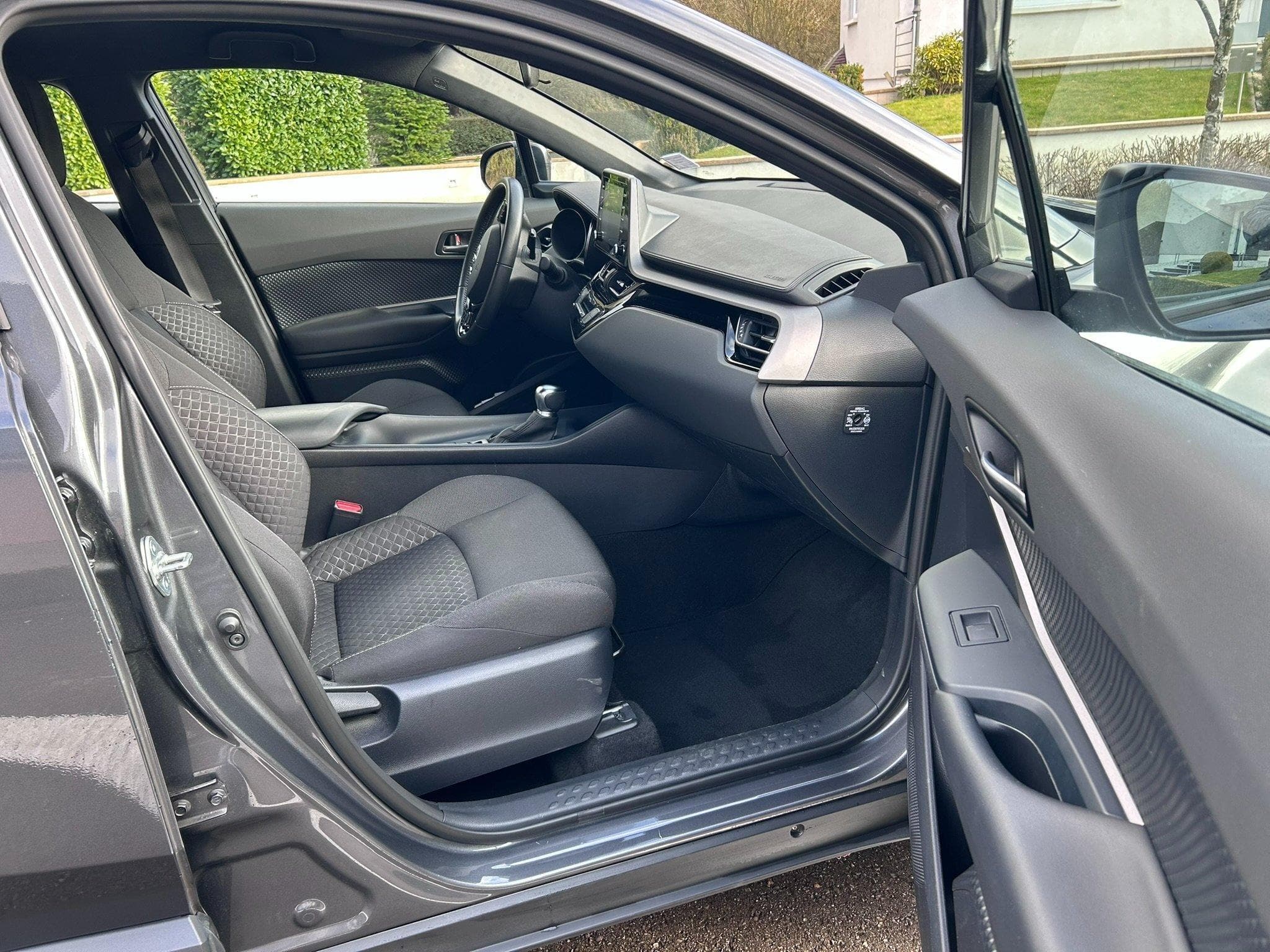 Toyota C-HR C‑CENTER (2022) - Photo 10