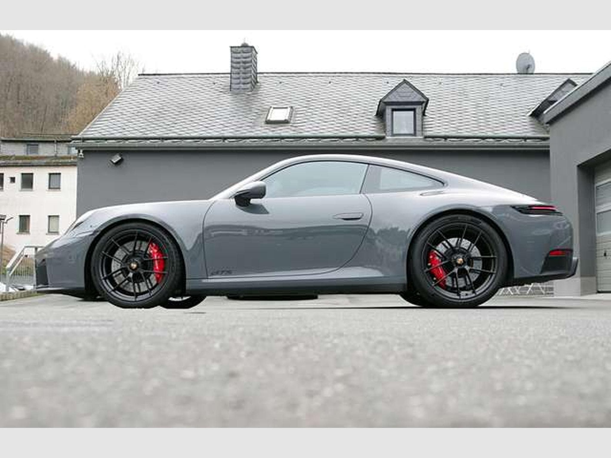 Porsche 911 992.2 4 GTS Coupe*14-Wege,ACC,BOSE,Schiebedach* (2025) - Foto 3