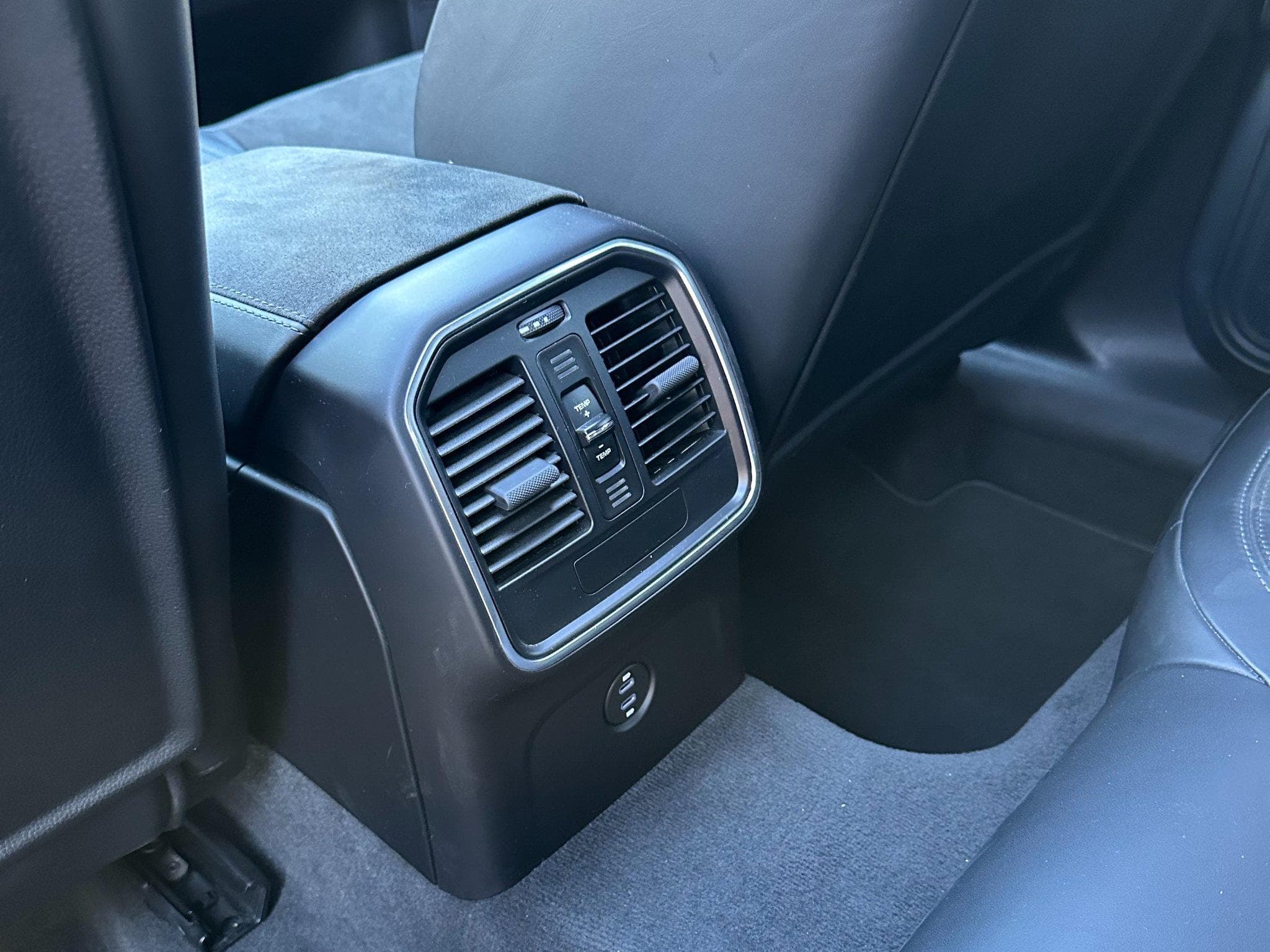 Porsche Macan GTS (2021) - Photo 8