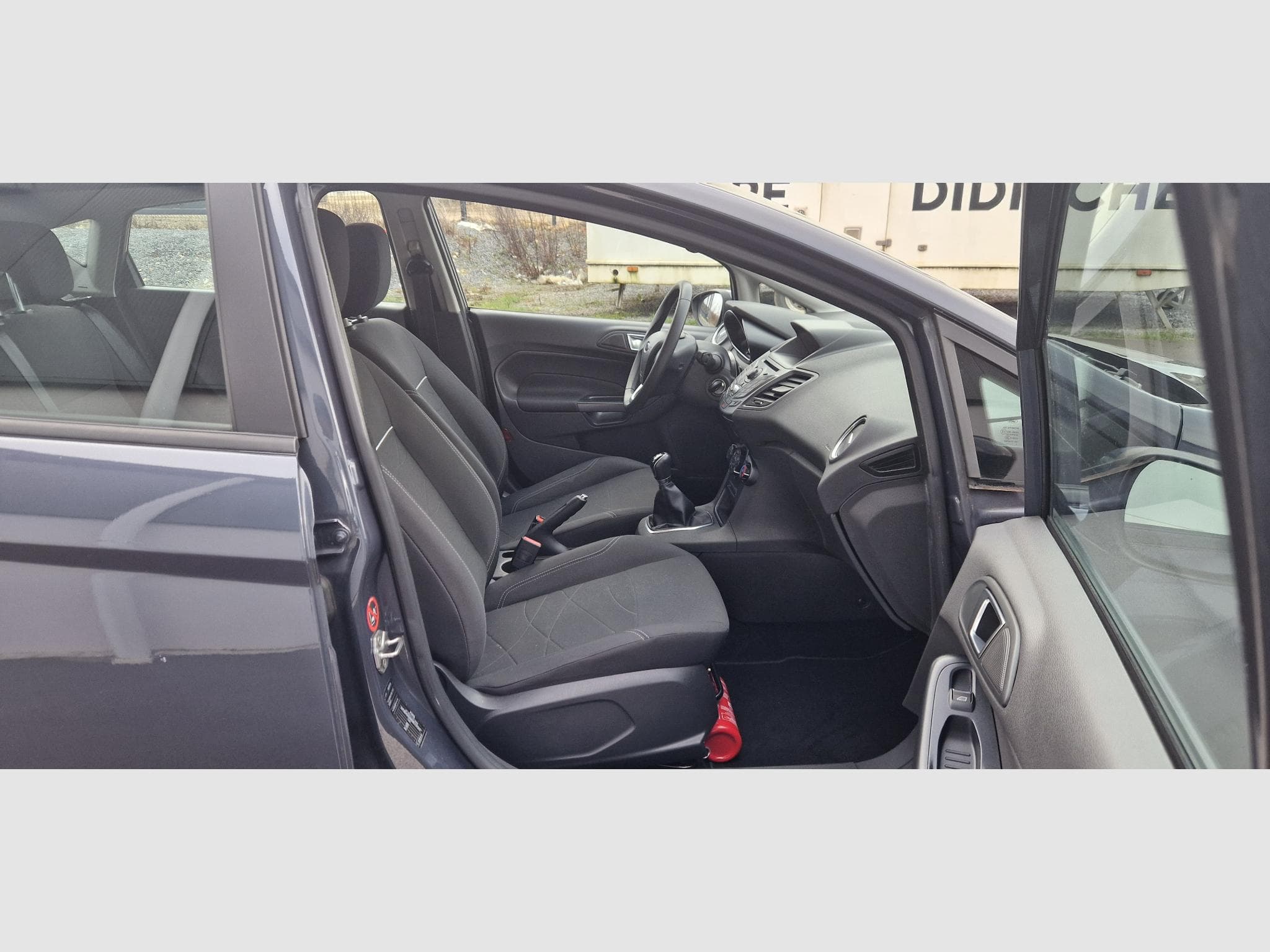 Ford Fiesta VII ph.2 1.6 tdci 95ch (2014) - Foto 11