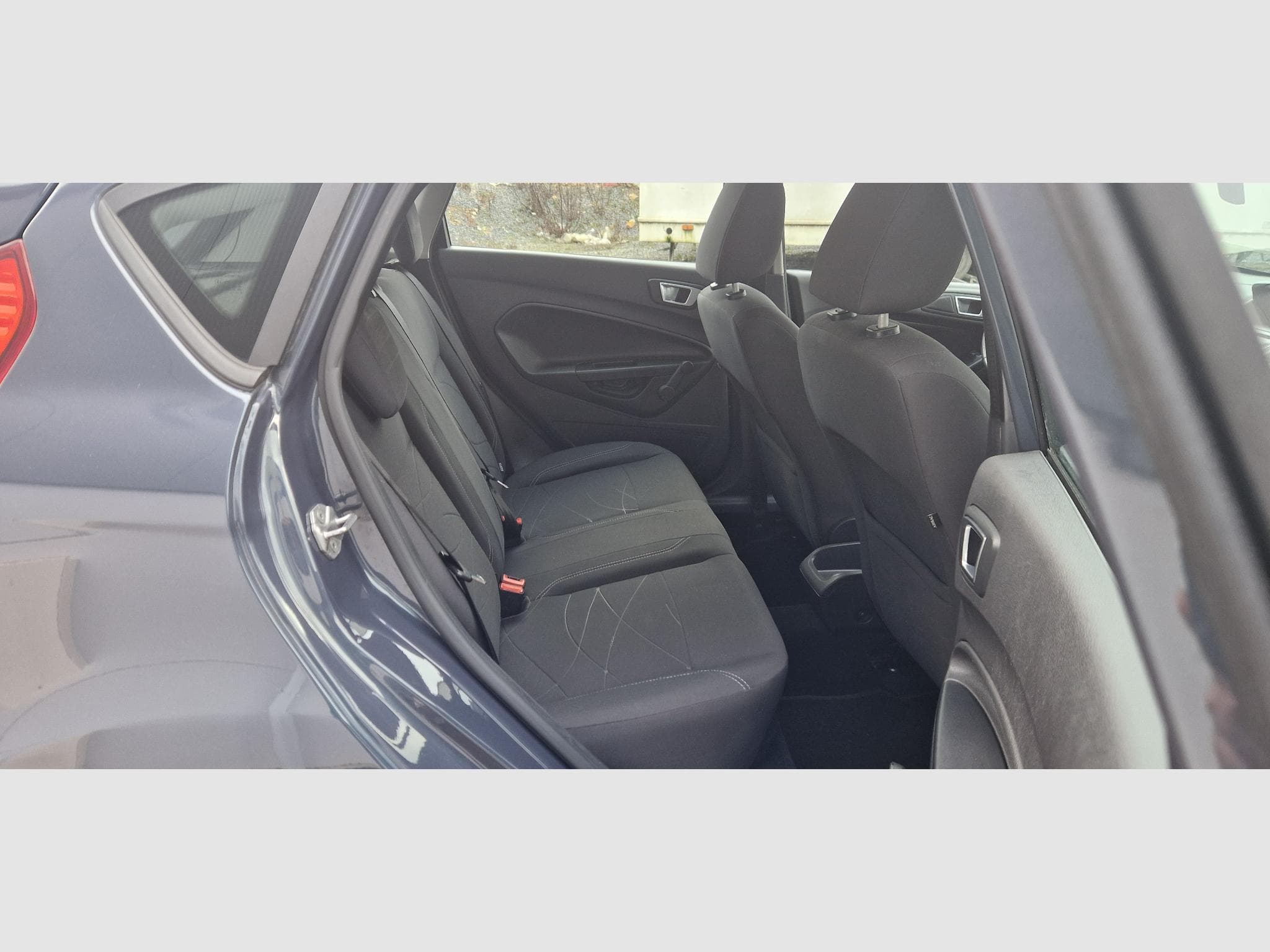 Ford Fiesta VII ph.2 1.6 tdci 95ch (2014) - Foto 12