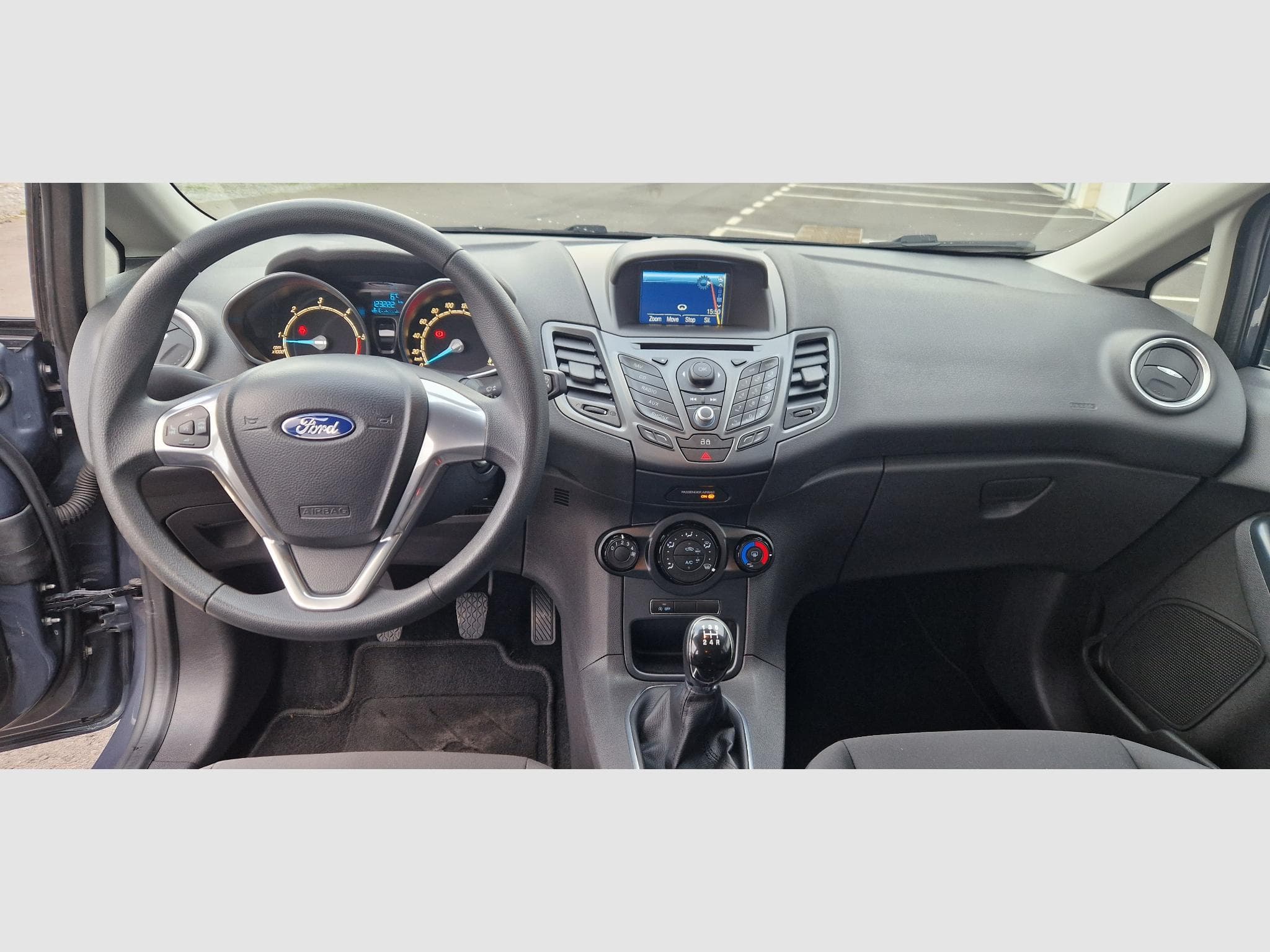 Ford Fiesta VII ph.2 1.6 tdci 95ch (2014) - Foto 13